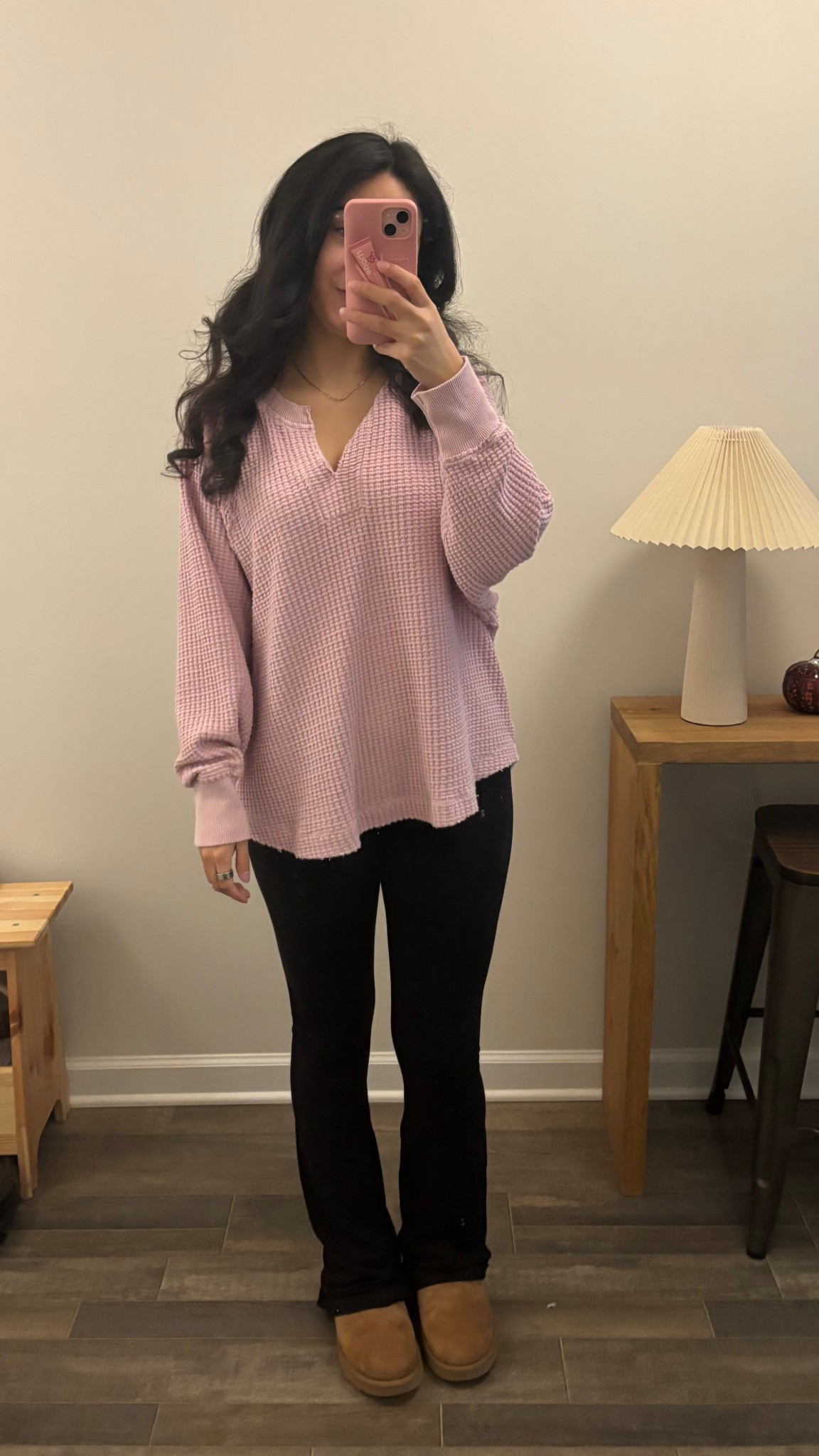 Aerie offline bootcut leggings (small regular- runs long, short would’ve fit me better)
Ugg ultra mini 