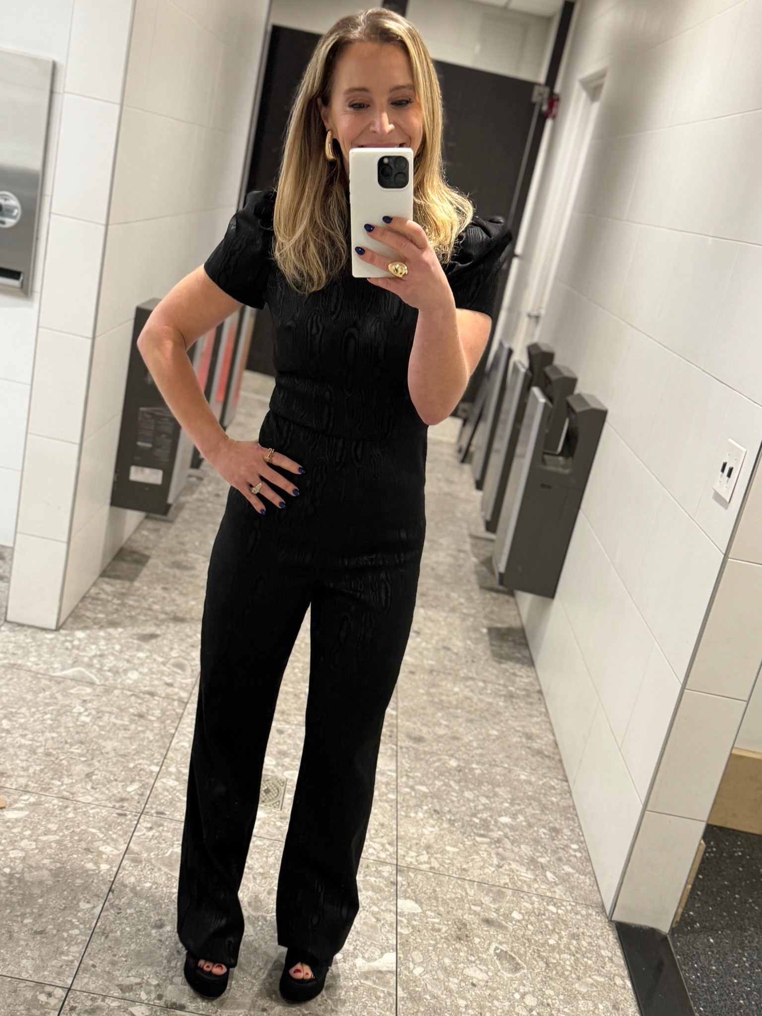 Bathroom mirror selfie at Today Show this morning in the best jumpsuit ever. 



#LTKworkwear #LTKstyletip #LTKover40