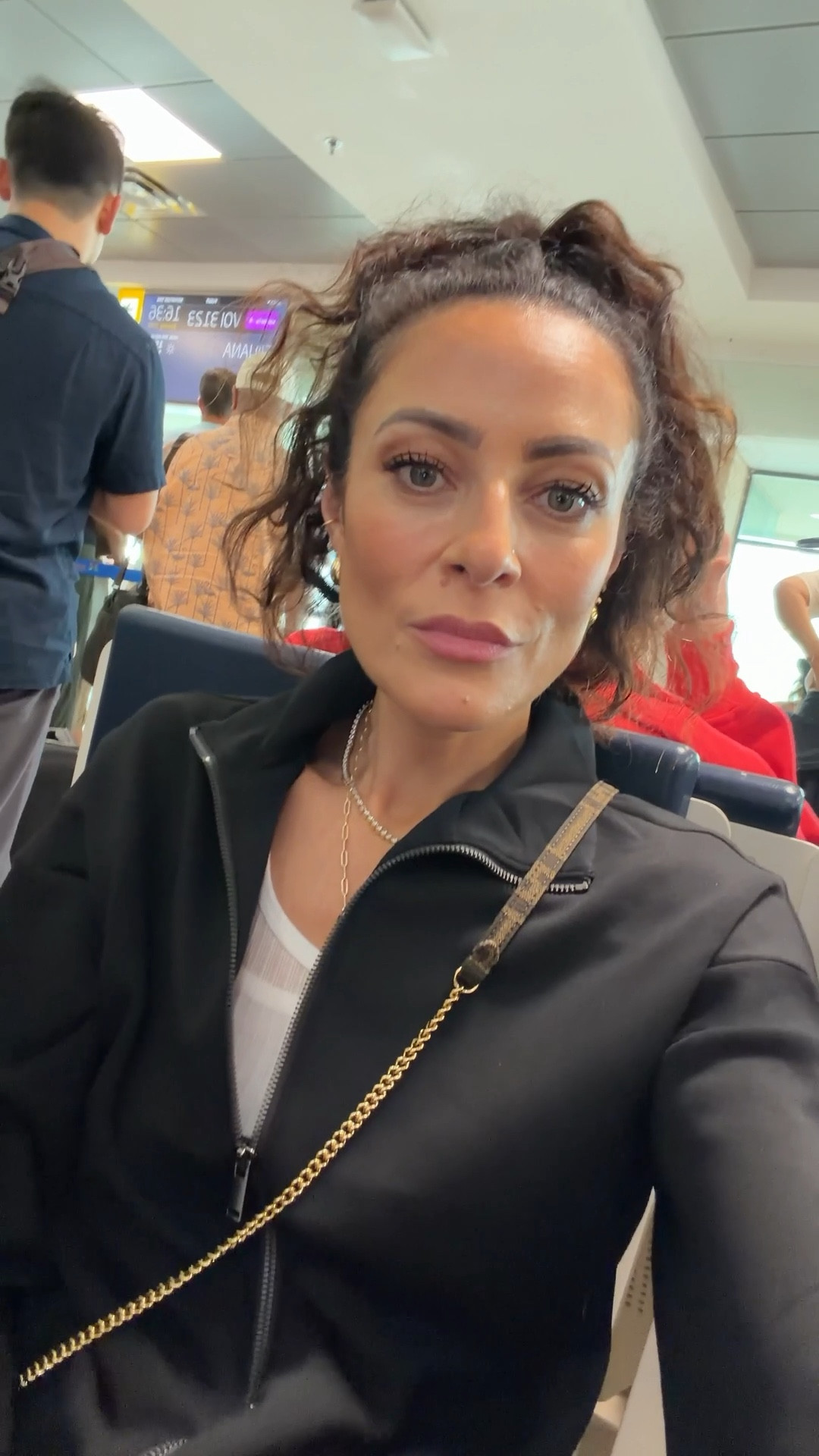 Wearing an XS jacket and Pant