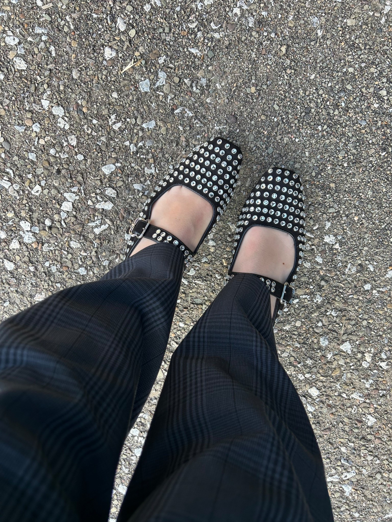 Sam Edelman  gem flats and tailored wide leg dress pants 

#LTKSaleAlert #LTKWorkwear #LTKShoeCrush