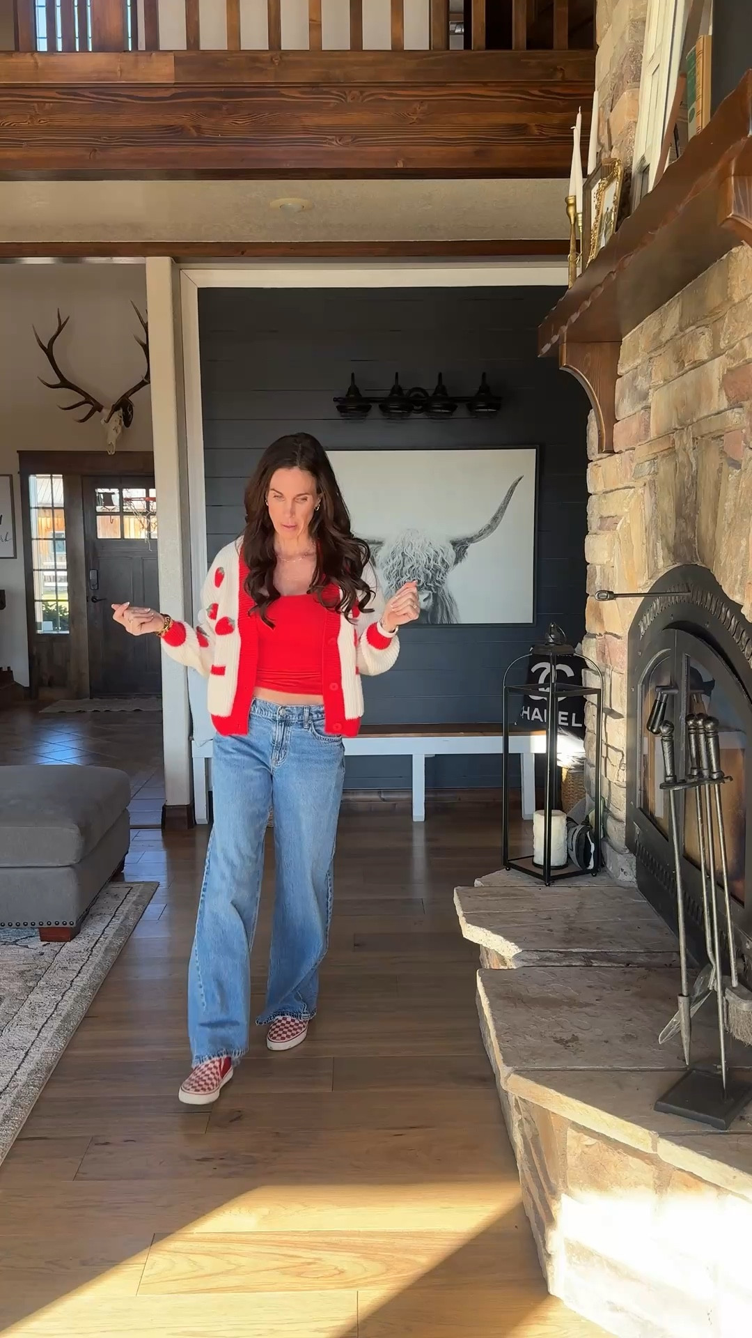 Sometimes you just need to throw on an outfit to give you life ✨🍓