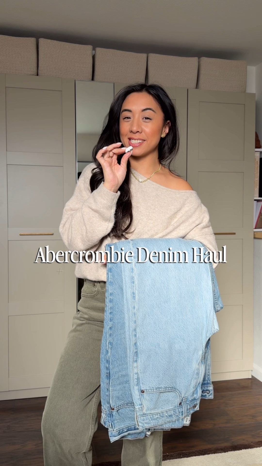 My favorite styles from the Abercrombie Denim Sale! Use code DENIMAF to get an extra 15% off your purchase (valid through 2/2/26)

Wearing size 26 Short in all styles 🤗

#LTKSaleAlert #LTKPetite #LTKootd