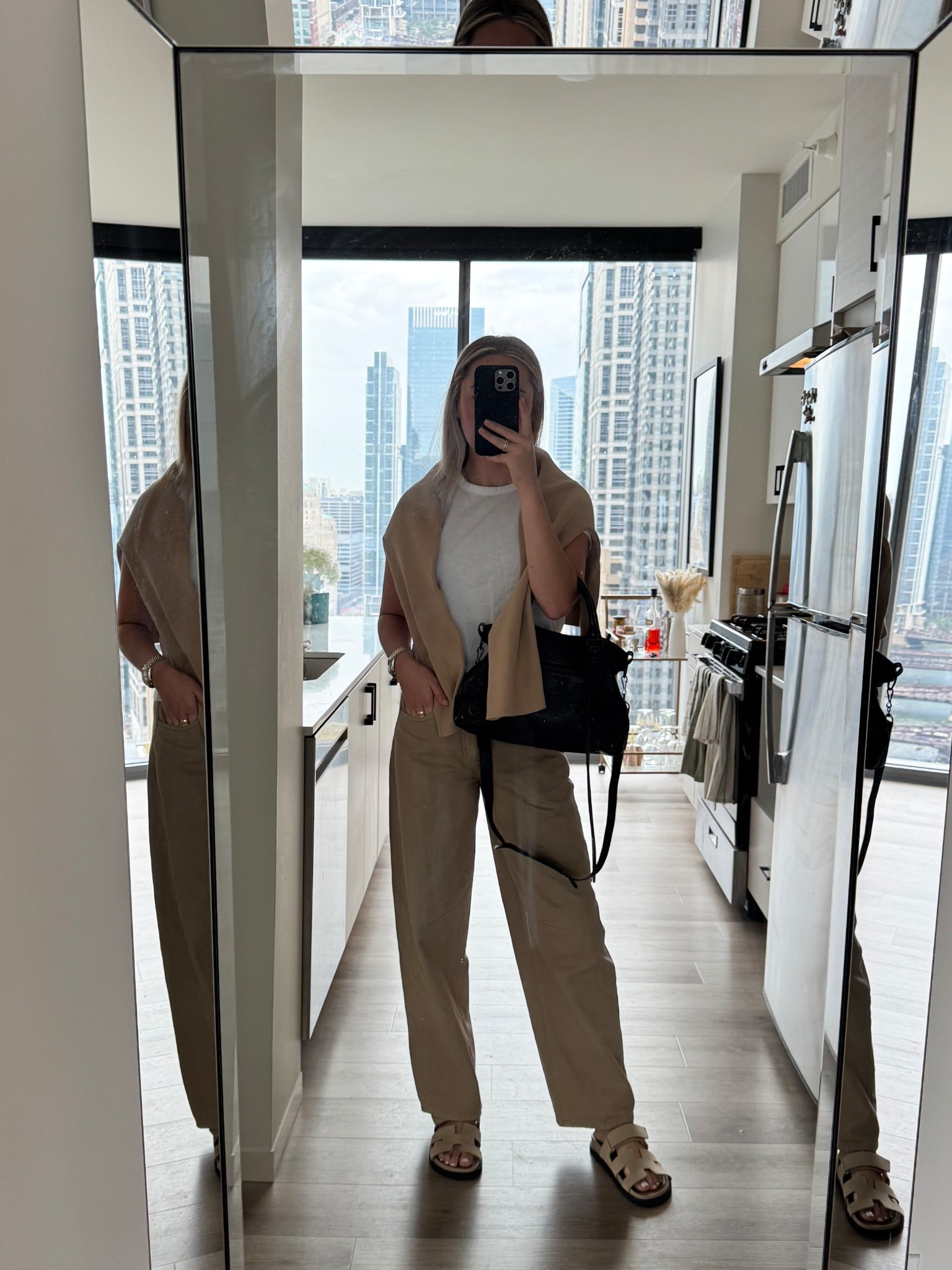 Saturday errand outfit. 

Aritzia
Hermes
Casual
White tee


#LTKFindsUnder100 #LTKU #LTKShoeCrush