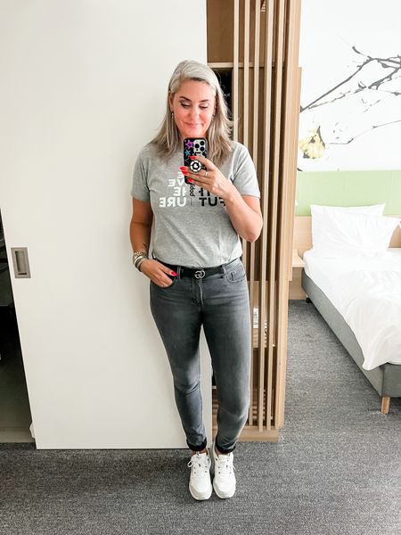Outfits of the week

This was the daily look for the show Wednesday to Friday. Grey branded t-shirt paired with dark grey Levi’s shaping skinny jeans and the most comfortable sneakers from Skechers. 

#LTKcurves #LTKshoecrush #LTKeurope