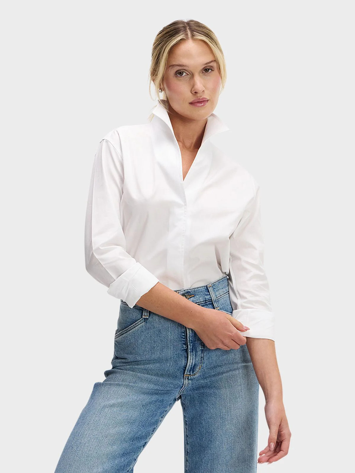 SIGNATURE: THE RIGHT WHITE | Sarah Alexandra