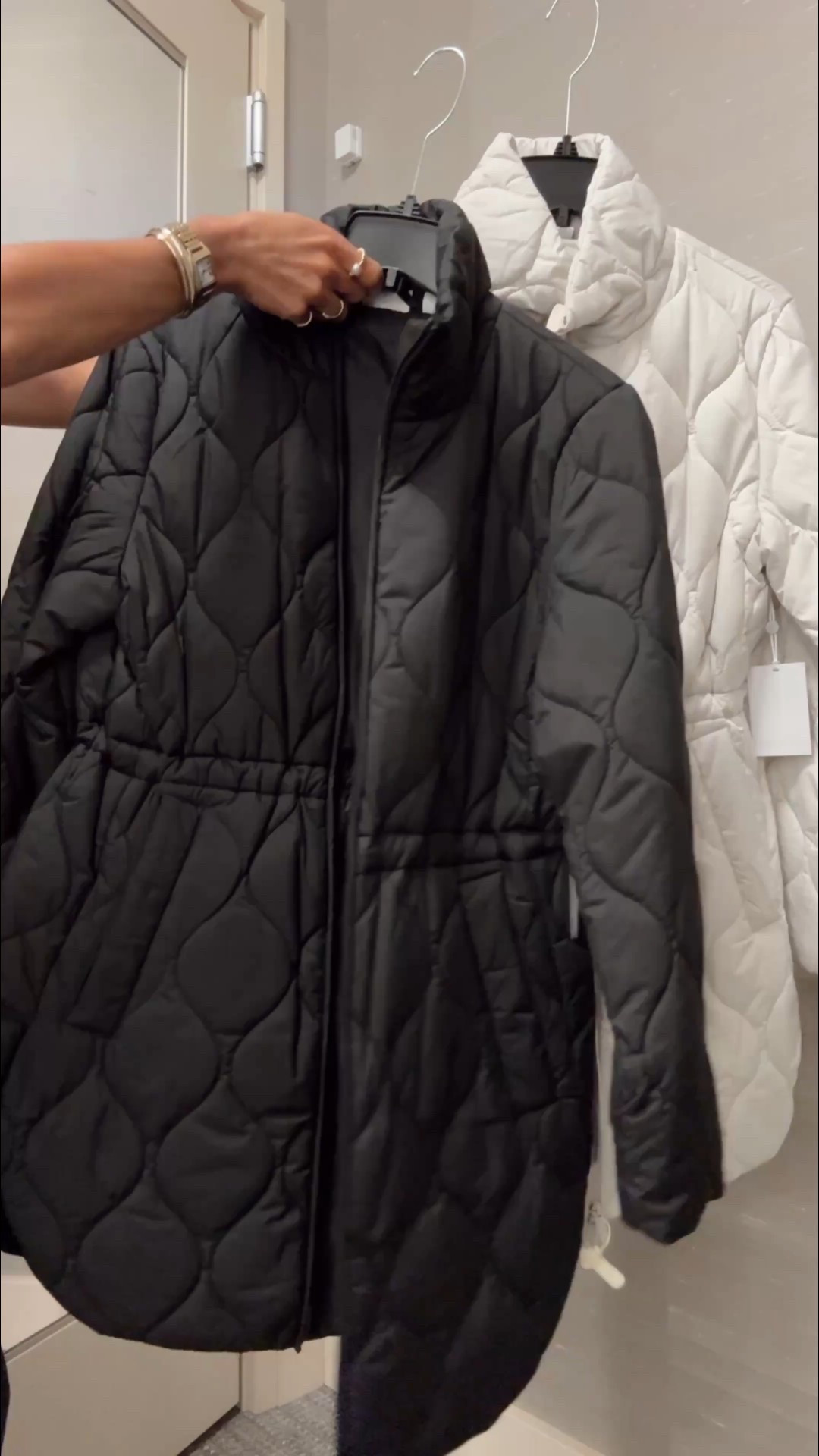 This jacket is one of my favorites! I’m just shy of 5-7” wearing the size small. Still in full stock but high risk of selling out 🎉 #nordstrom #nsale #stylinbyaylin #aylin

#LTKSaleAlert #LTKStyleTip