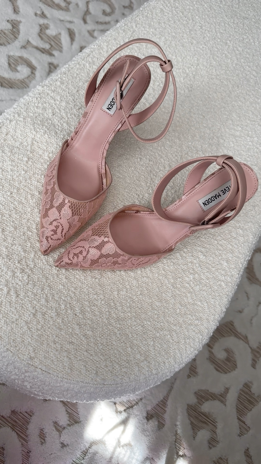 Steve Madden Sarantos light pink ankle strap pointed to pumps.

Stiletto heel pumps, lace pointy toe heels, ankle strap heels 

Perfect for spring & summer & on sale! 

#LTKSpringSale #LTKstyletip #LTKfindsunder100