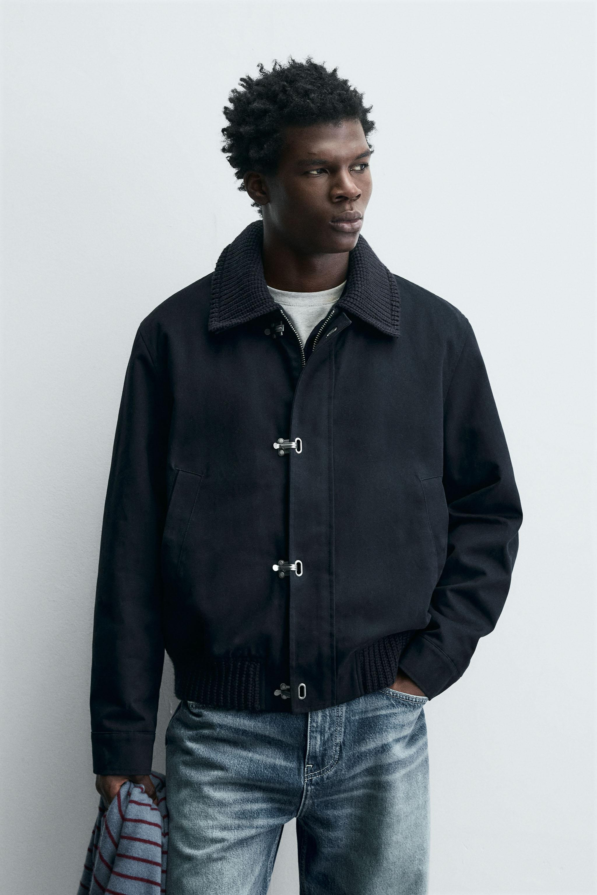 CONTRASTING COLLAR TOGGLE JACKET | Zara US