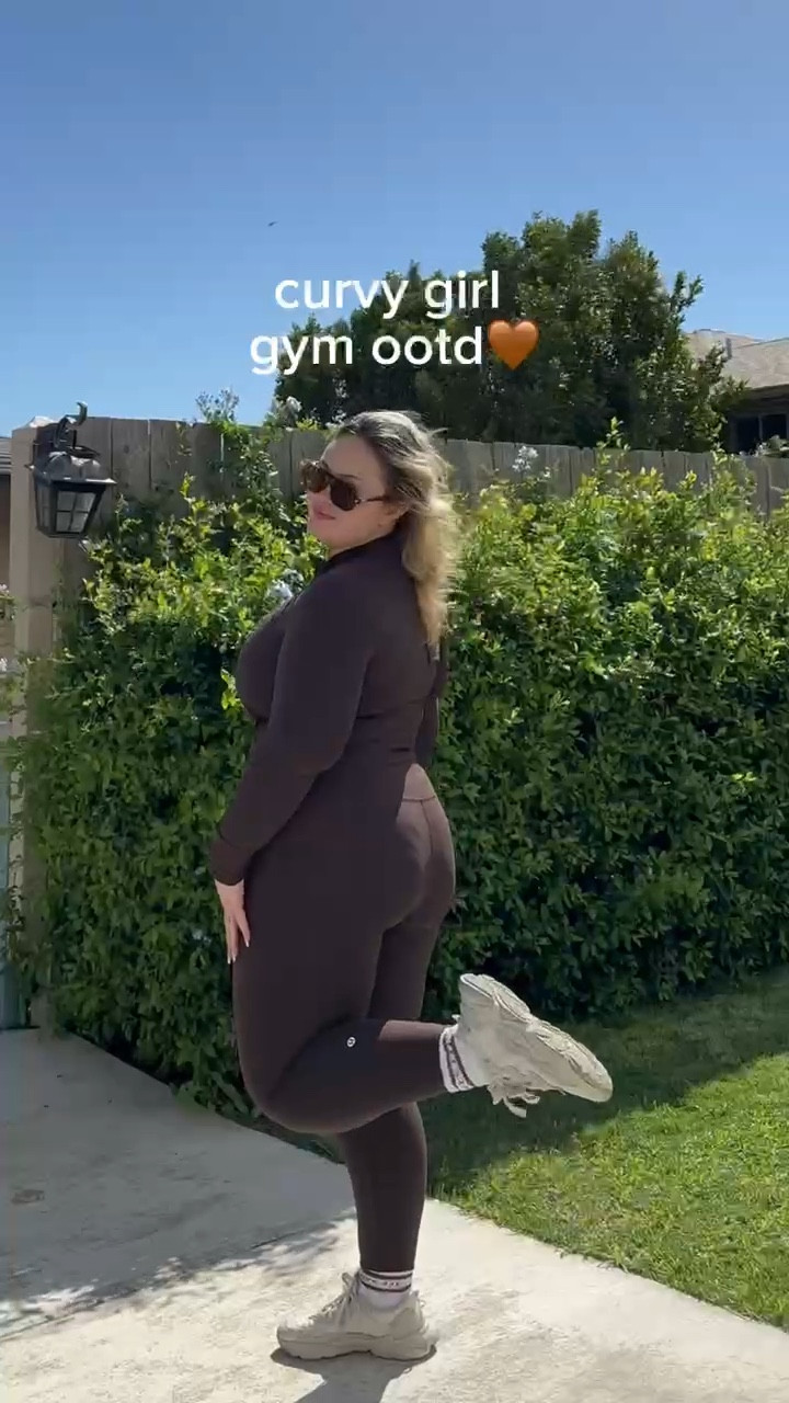 Curvy girl gym ootd🤎 obsessing over this new set I got from Lululemon!!🤩 

#LTKmidsize #LTKVideo #LTKplussize