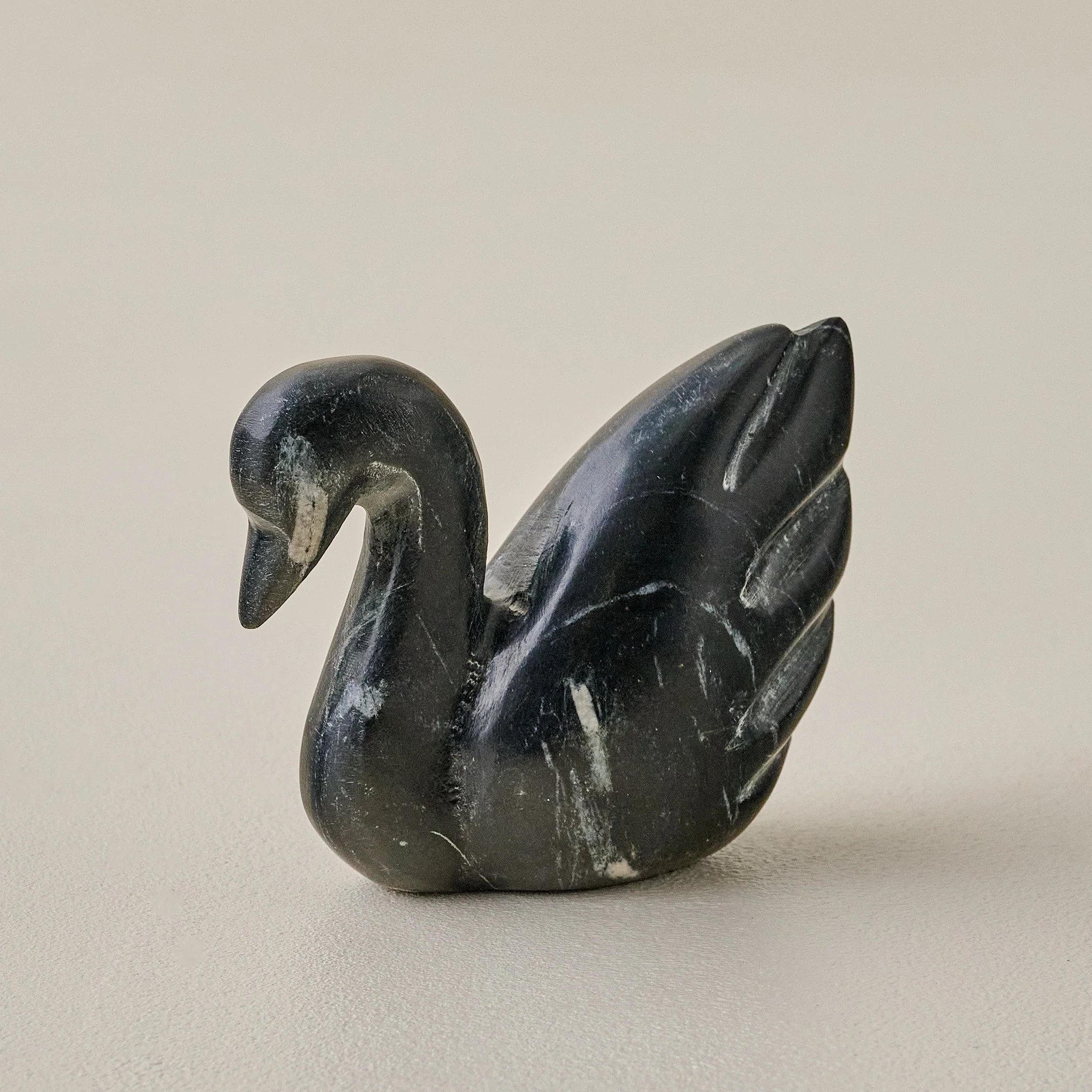 Decorative Marble Swan | Magnolia