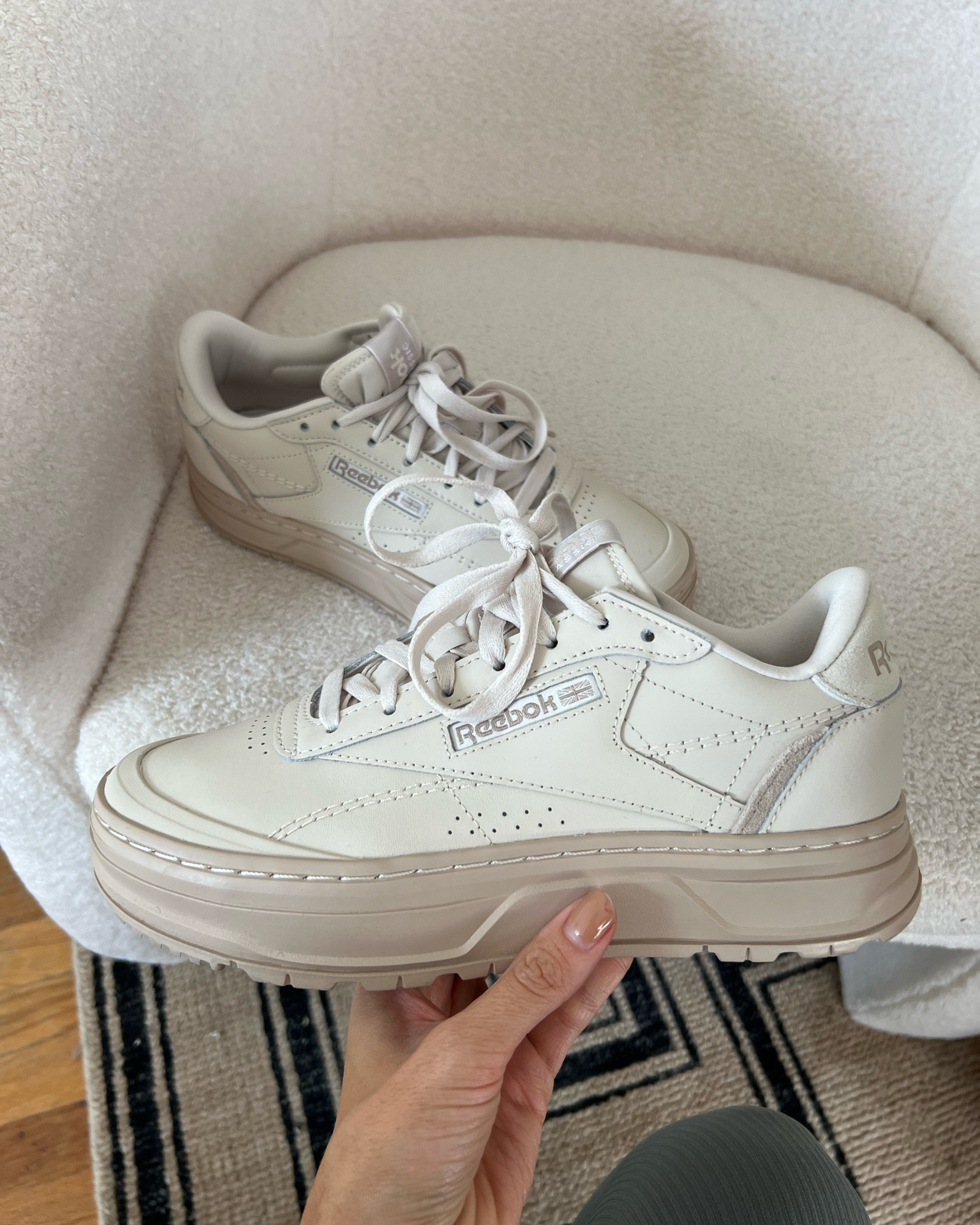 These new Reeboks are under $100 and the perfect neutral sneaker for every day casual outfits 🤩 

Fall style; Reebok; casual style; tan sneakers; casual sneakers; mom style 

#LTKunder100 #LTKstyletip #LTKshoecrush