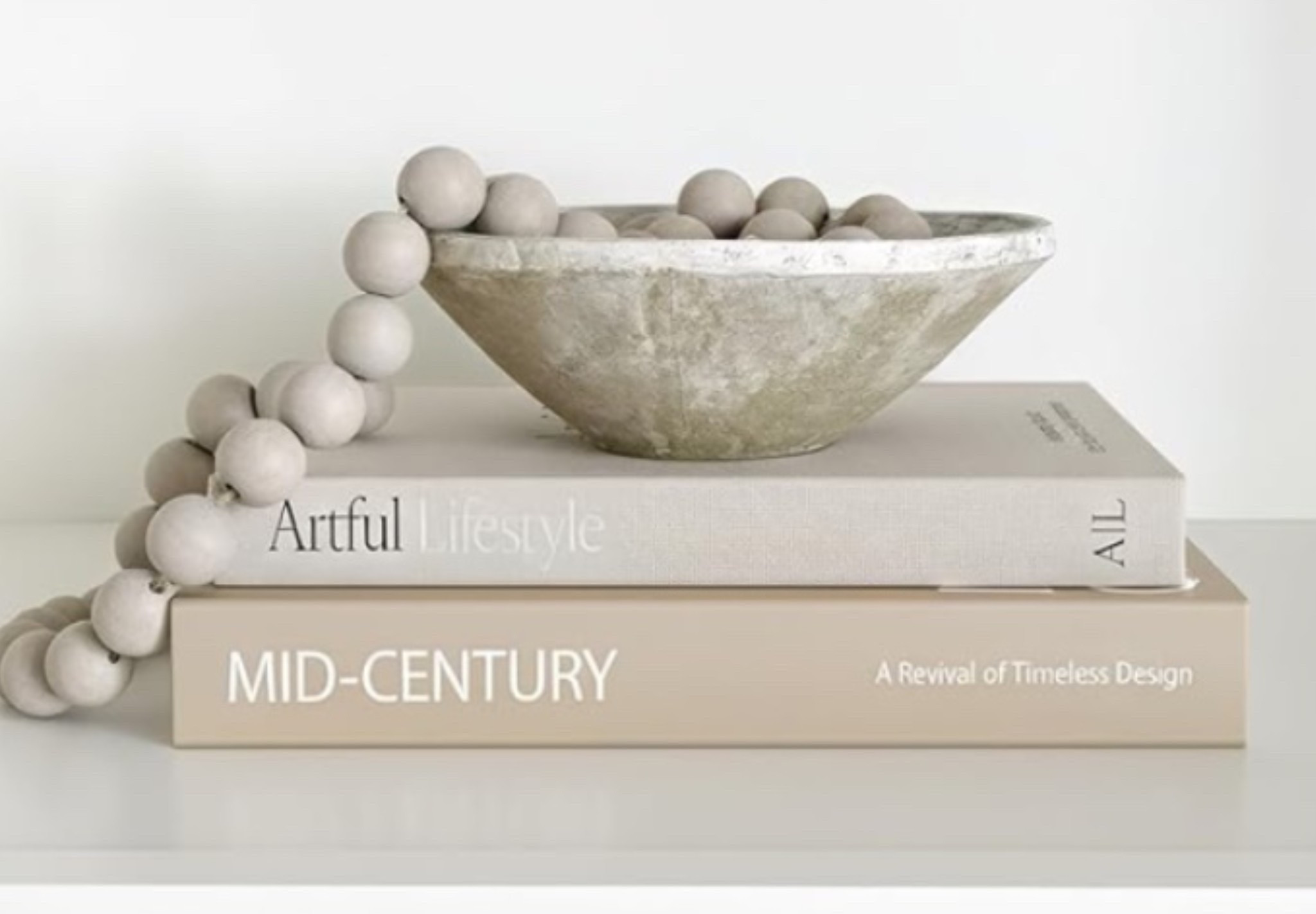 Decor books, home decor, books, faux books, faux book storage, amazon finds

#LTKSaleAlert #LTKU #LTKHome