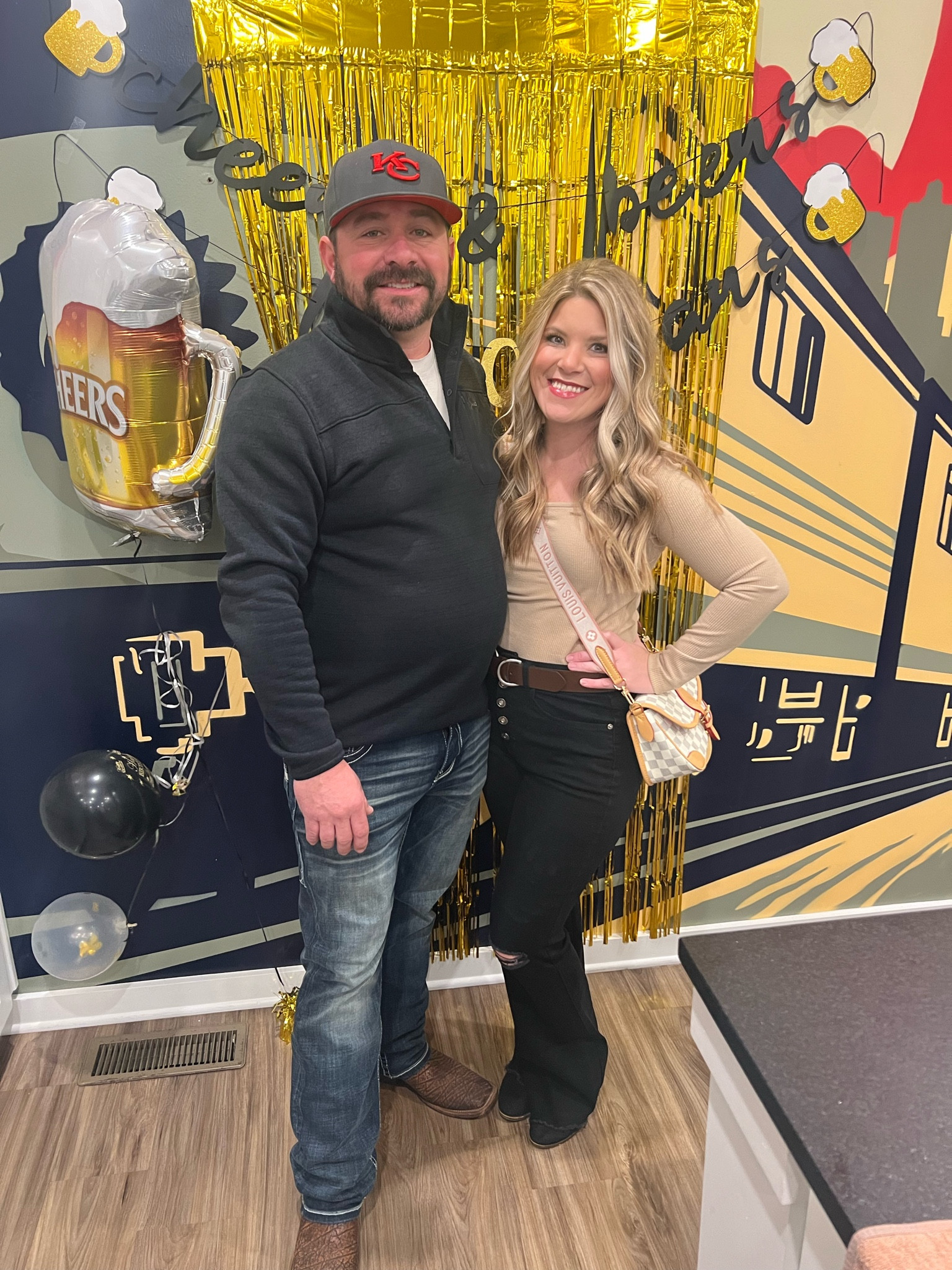 This was my FAVORITE outfit that I wore all weekend. These jeans were so flattering and comfortable!! 

#LTKsalealert #LTKstyletip #LTKtravel