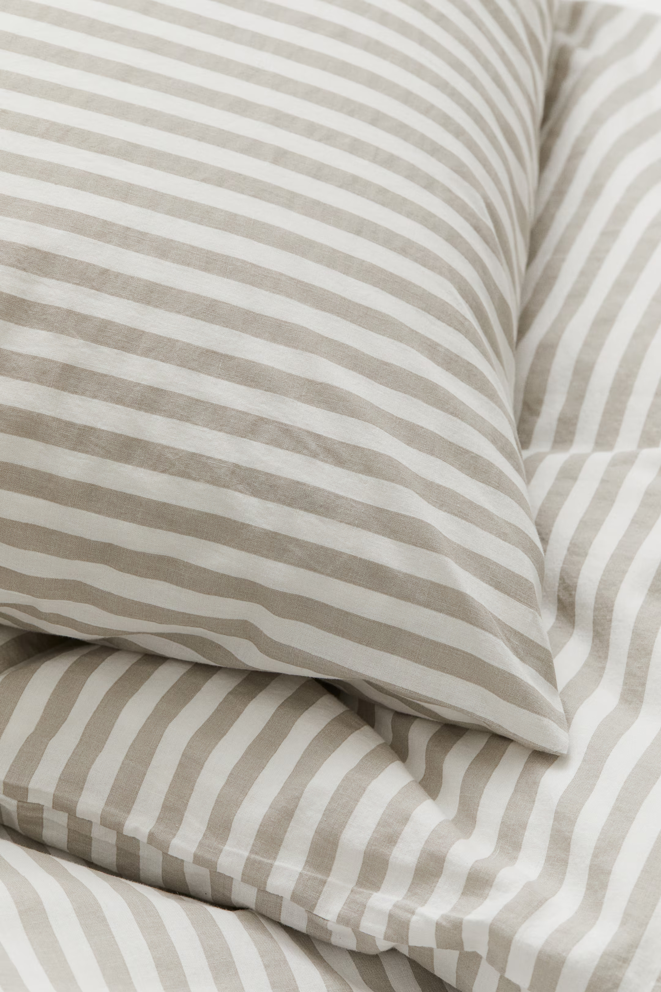 Cotton Twin Duvet Cover Set | H&M (US + CA)