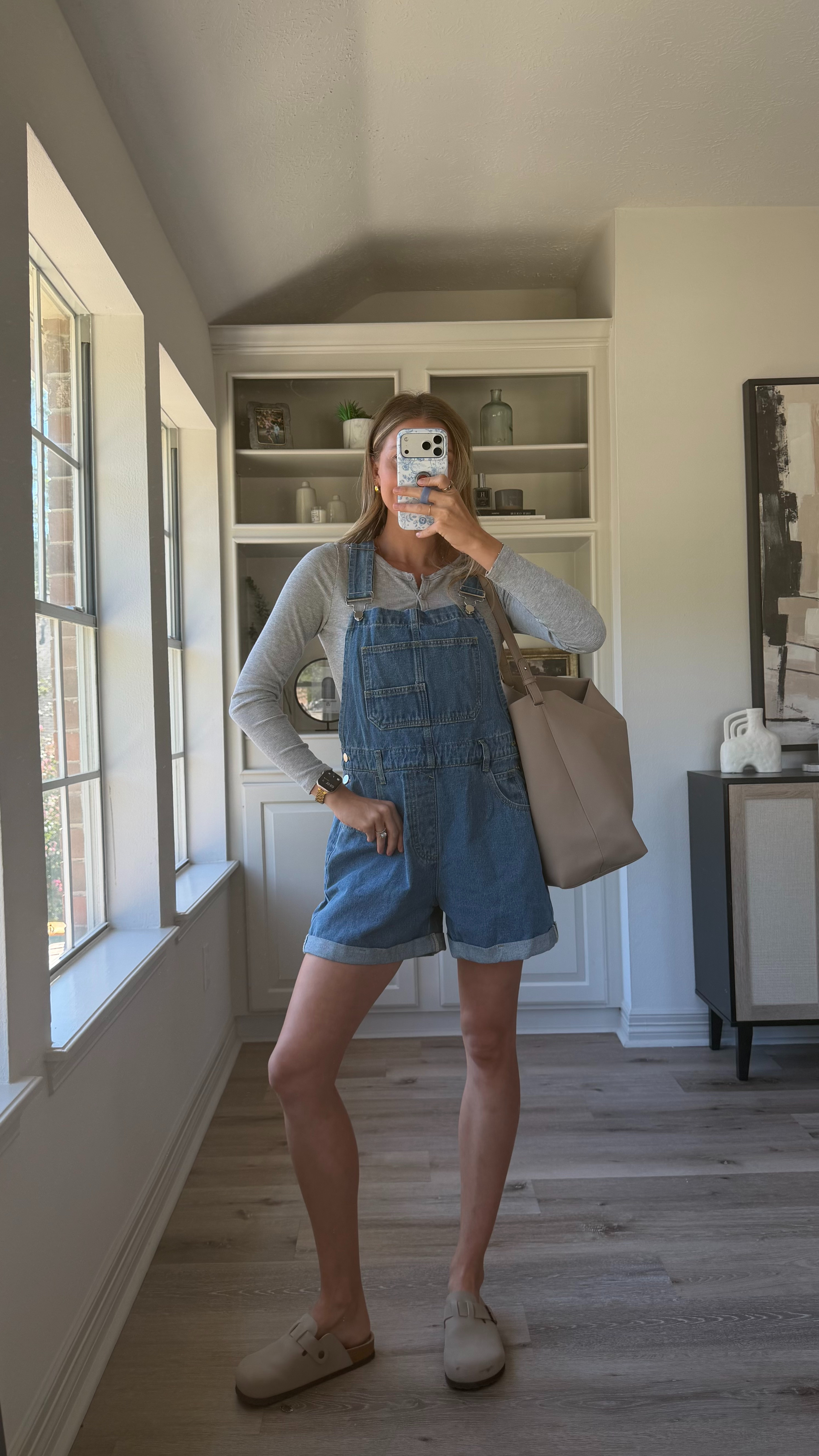 Comfy cute early fall outfit inspo! S in everything 

 #LTKootd #LTKmomlife