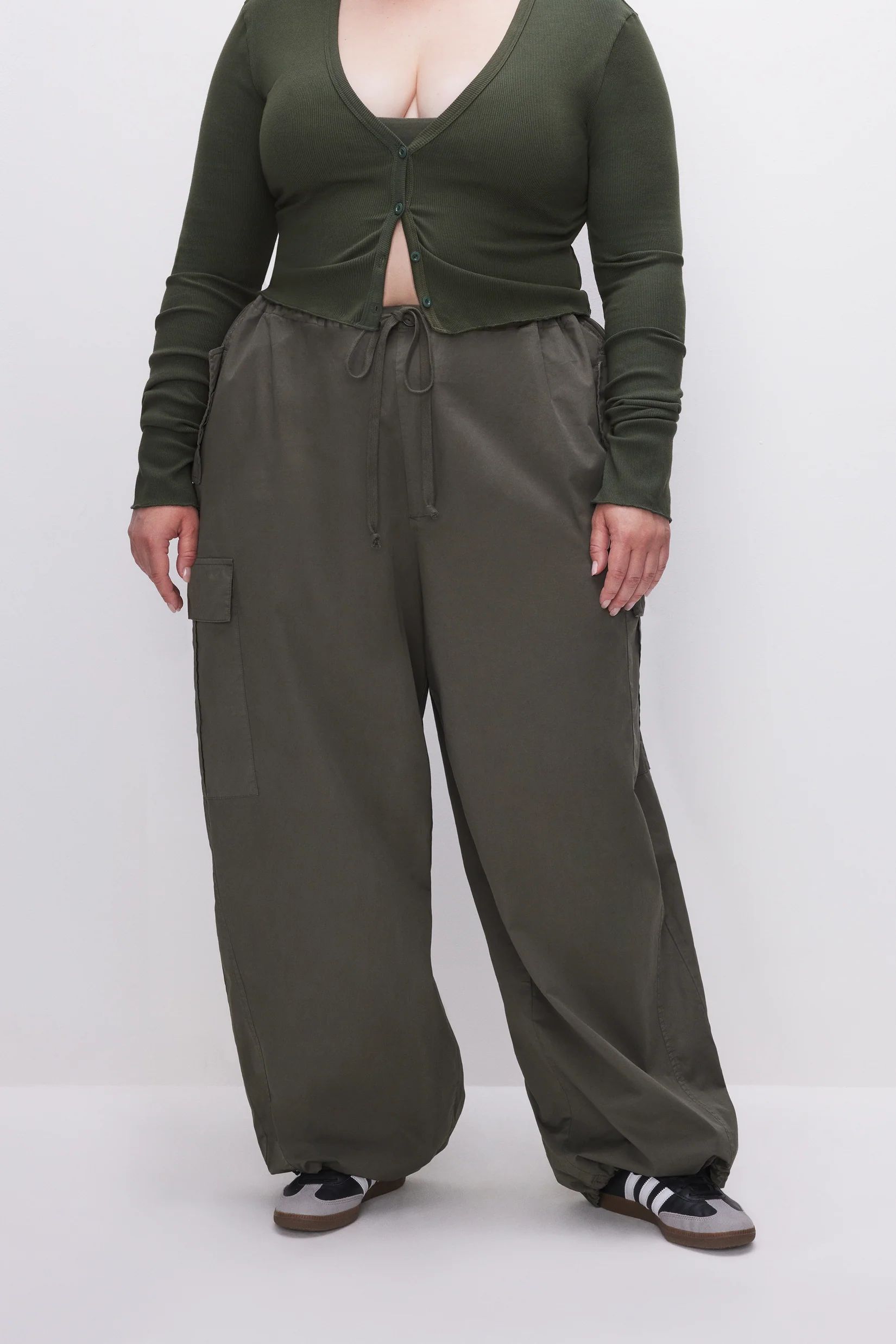 PARACHUTE PANTS | Good American