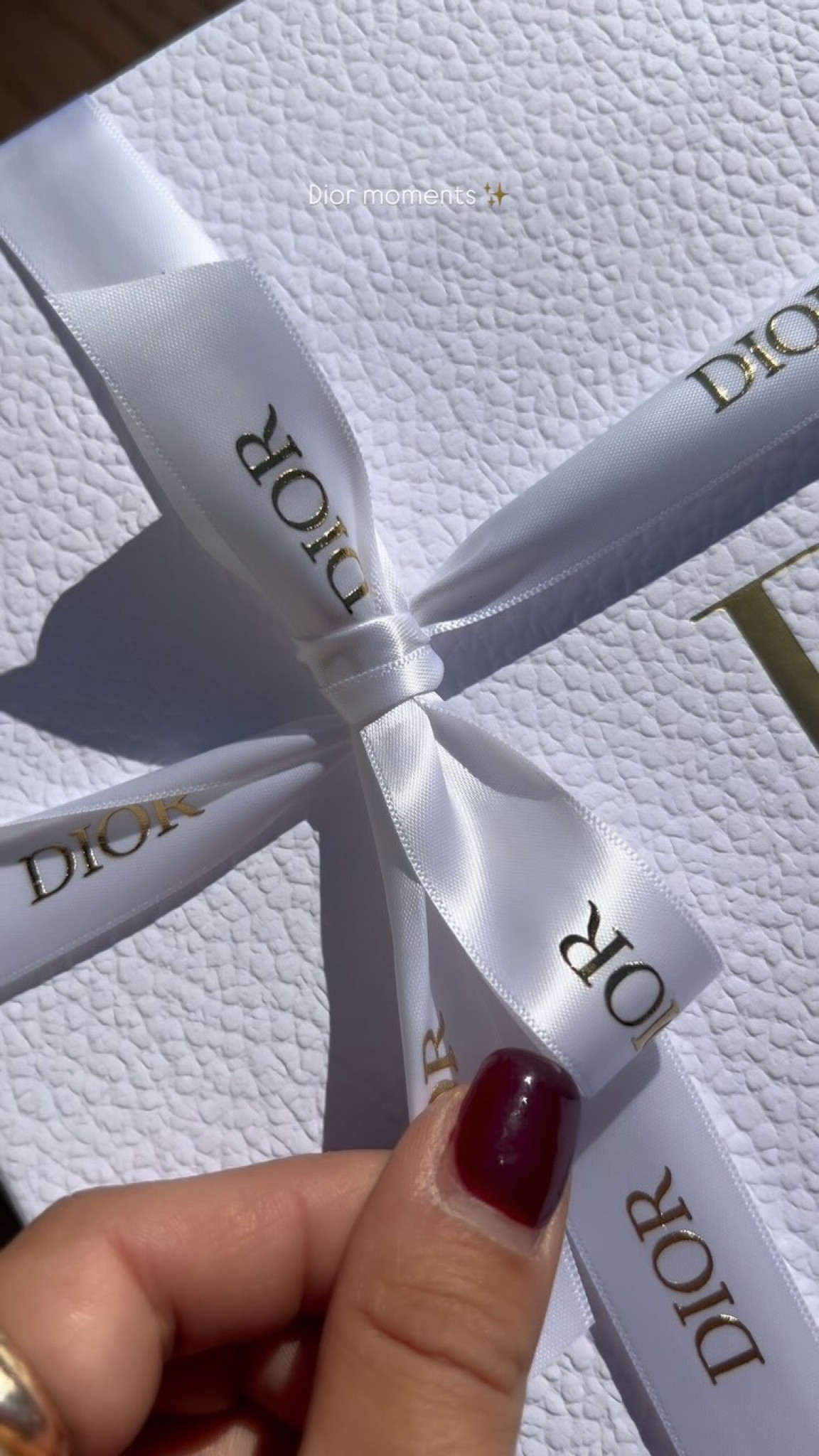 ✨ Dior dreams come true ✨always babe! 🤎

From glowing skin to the perfect fragrance, these Dior essentials have me feeling luxe all day long. Obsessed with the stunning details and elegance in every piece. 💄✨

Featured:
💎 Cushion foundation for that flawless glow
💋 Luscious lip color for a chic finish
🌸 New Look fragrance for a scent that captivates
🎒 Beautiful Dior pouches to keep it all stylishly organized

Which is your must-have? 💫 ? 
You can always DM me for products links. 
Plus im always sharing and submitting links in my bio! 🤍

#DiorBeauty #LuxuryEssentials #MakeupAddict #DiorGlow #BeautyMustHaves #UnBoxing #MustHave