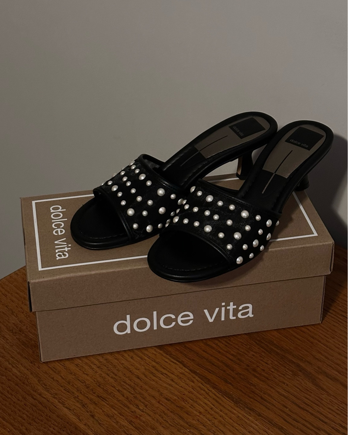 dolce vita meeza pearl sandals 👡🖤

#LTKShoeCrush #LTKStyleTip #LTKMidsize