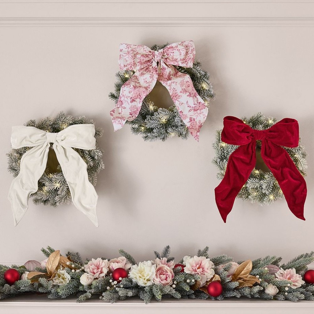 On Sale - LoveShackFancy Light-Up Wreaths (15") - would be sweet over a bed! 

Pink Damask, White & Red Velvet 

Pink Christmas. Christmas Decor. Christmas Home

#LTKHoliday #LTKSaleAlert #LTKHome