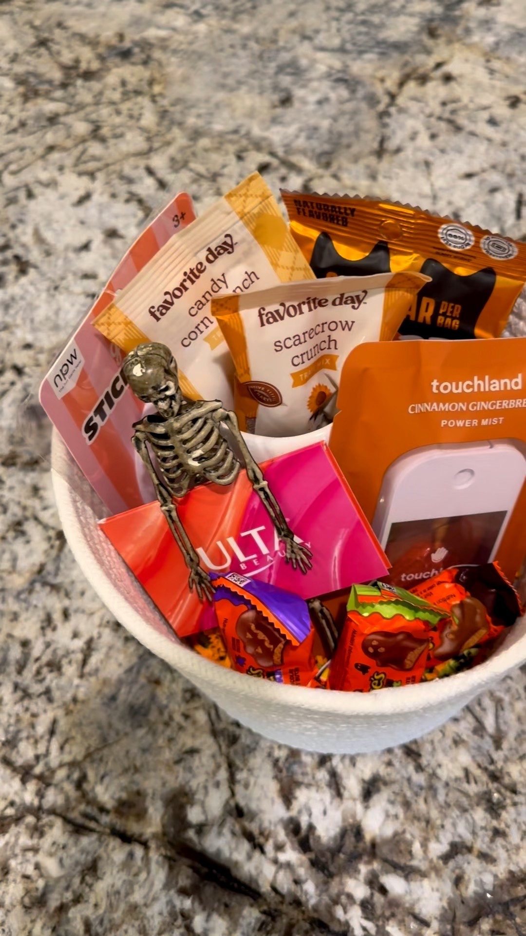 Halloween boo basket idea #halloween #boo #fall #giftidea 


#LTKHalloween #LTKFindsUnder50 #LTKSeasonal