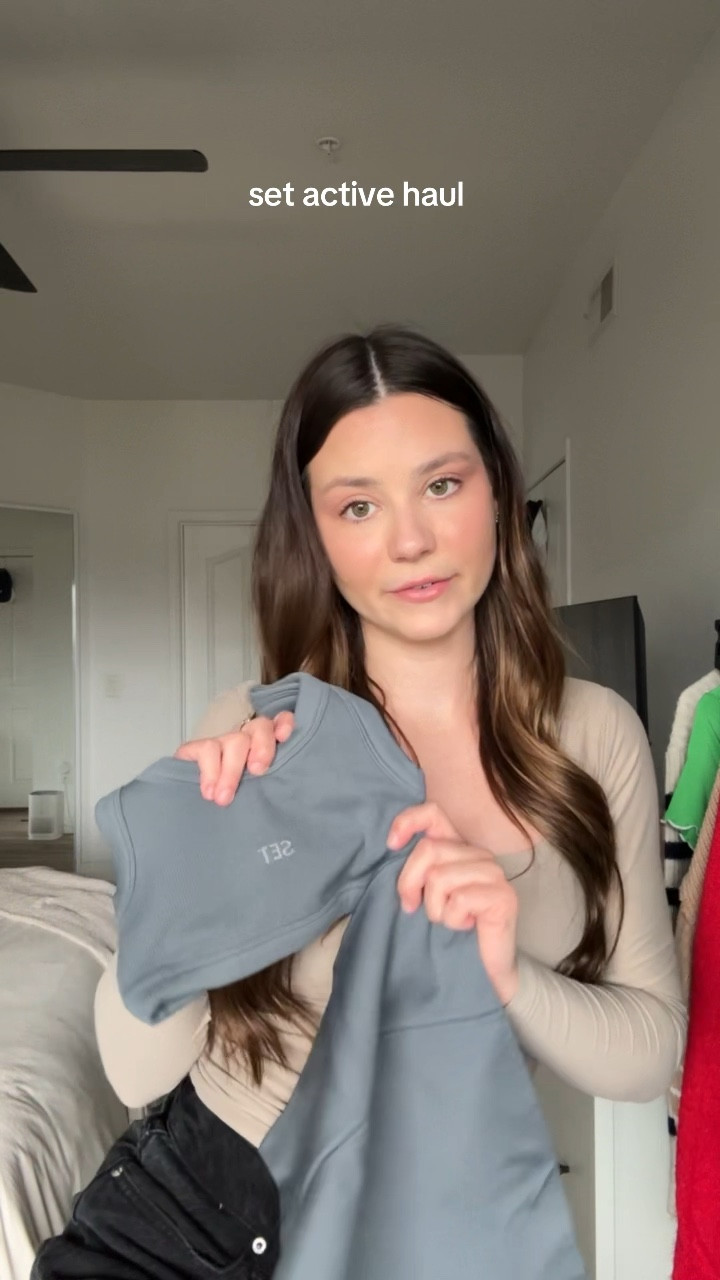 what I got from set active! On sale right now! #setactive #workoutclothes #fitness #workoutset

#LTKSaleAlert #LTKActive #LTKFindsUnder50