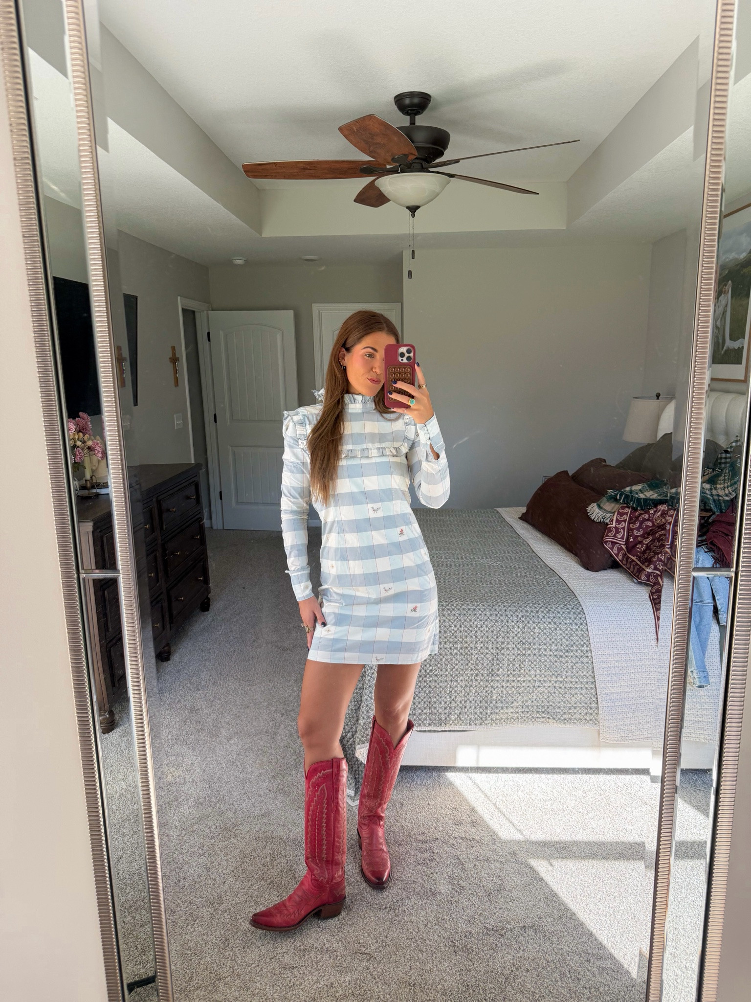 code KIRA15 for dress, size up if inbetween 


cowboy boots, western country concert outfit inspo, fall fashion
