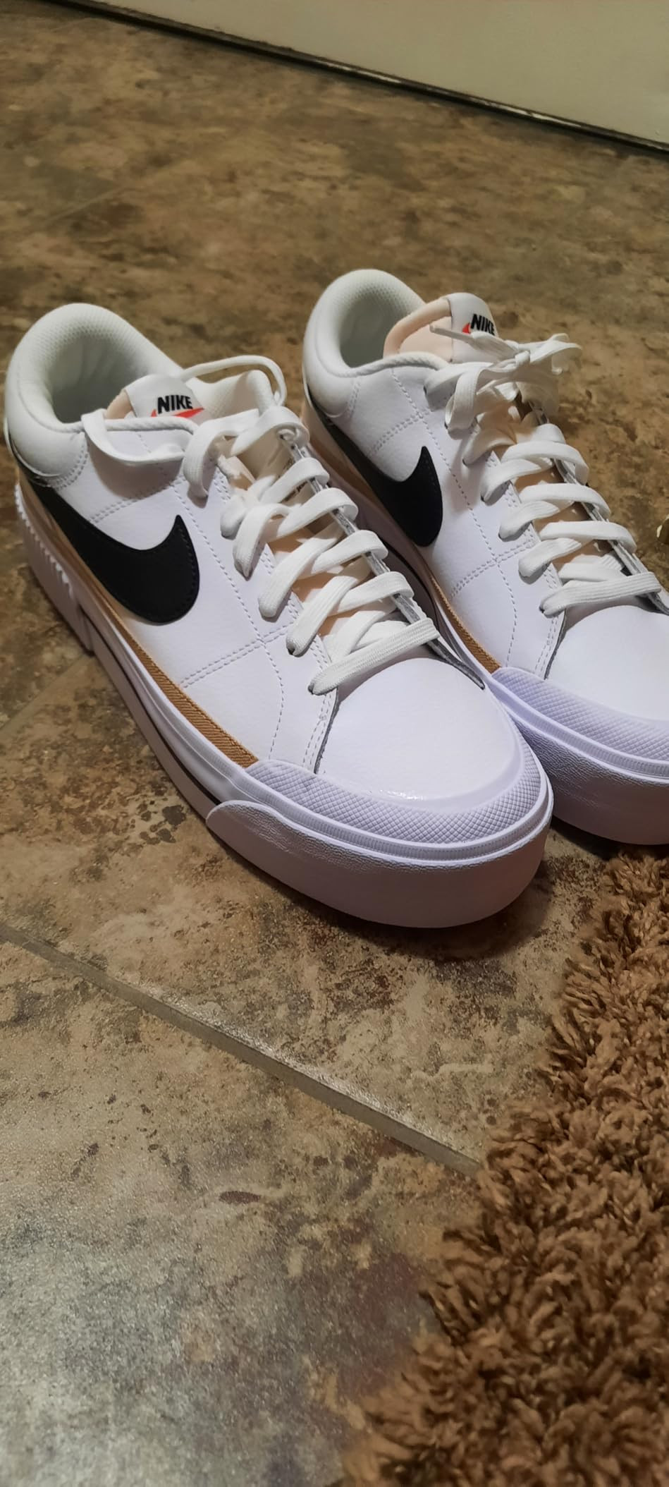 Nike Women's Court Legacy Lift Shoes | Amazon (US)