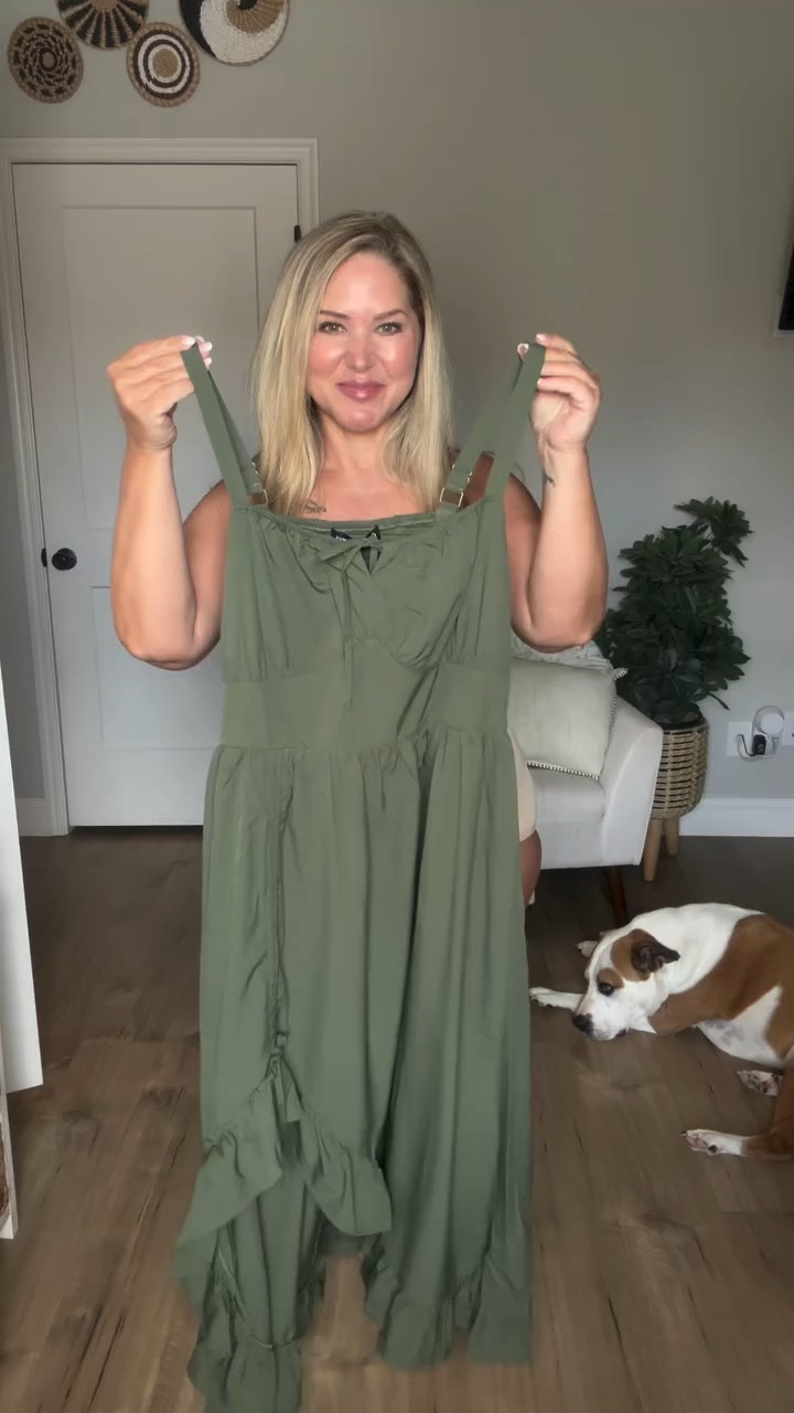 This summer look is so flattering! Available in multiple colors! 

#LTKMidsize #LTKgrwm #LTKootd