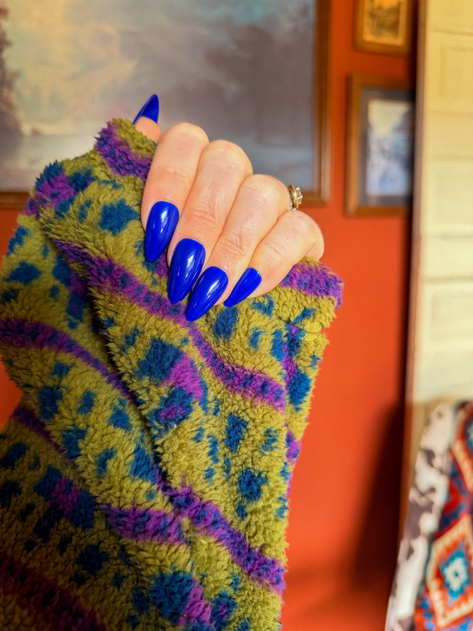 THESE PRESS ON NAILS FROM AMAZON ARE EVERYTHINGGGGGG 

#LTKBeauty #LTKselfcare #LTKootd