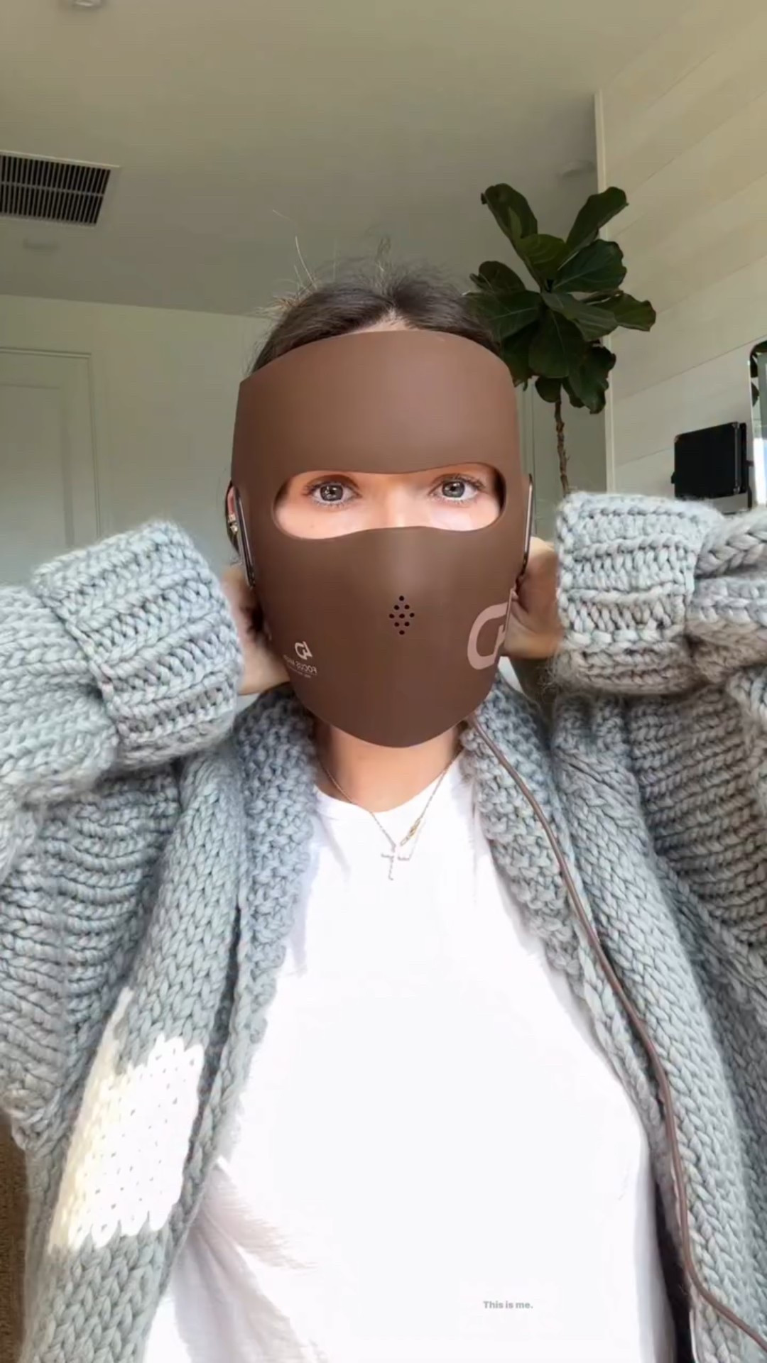 POV You think I’m auditioning for Batman… but I’m actually doing a laser facial at home ⚡️
️
The @jovs.official 4D Laser Light Therapy Mask isn’t your average LED mask — it uses medical-grade laser tech (FDA-cleared!) that goes deeper to boost collagen, smooth fine lines, and bring back that glow.

I’ve been using a mask consistently 3–4x a week (along with tret + SPF), and the brightening effect is real. Red light therapy has been part of my routine since pregnancy and this is the trinity! 

 ✨BLACK FRIDAY DEAL: Use code NM160 for $160 off + free gifts — lowest price of the year! Plus, you get a 60-day money-back guarantee and a one-year warranty, so it’s totally risk-free to try.

#jovs #jovslasermask #redlighttherapy