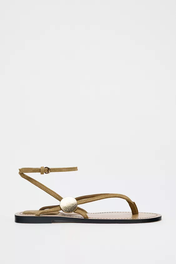 SPLIT SUEDE FLAT SANDALS WITH APPLIQUÉ | Zara UK