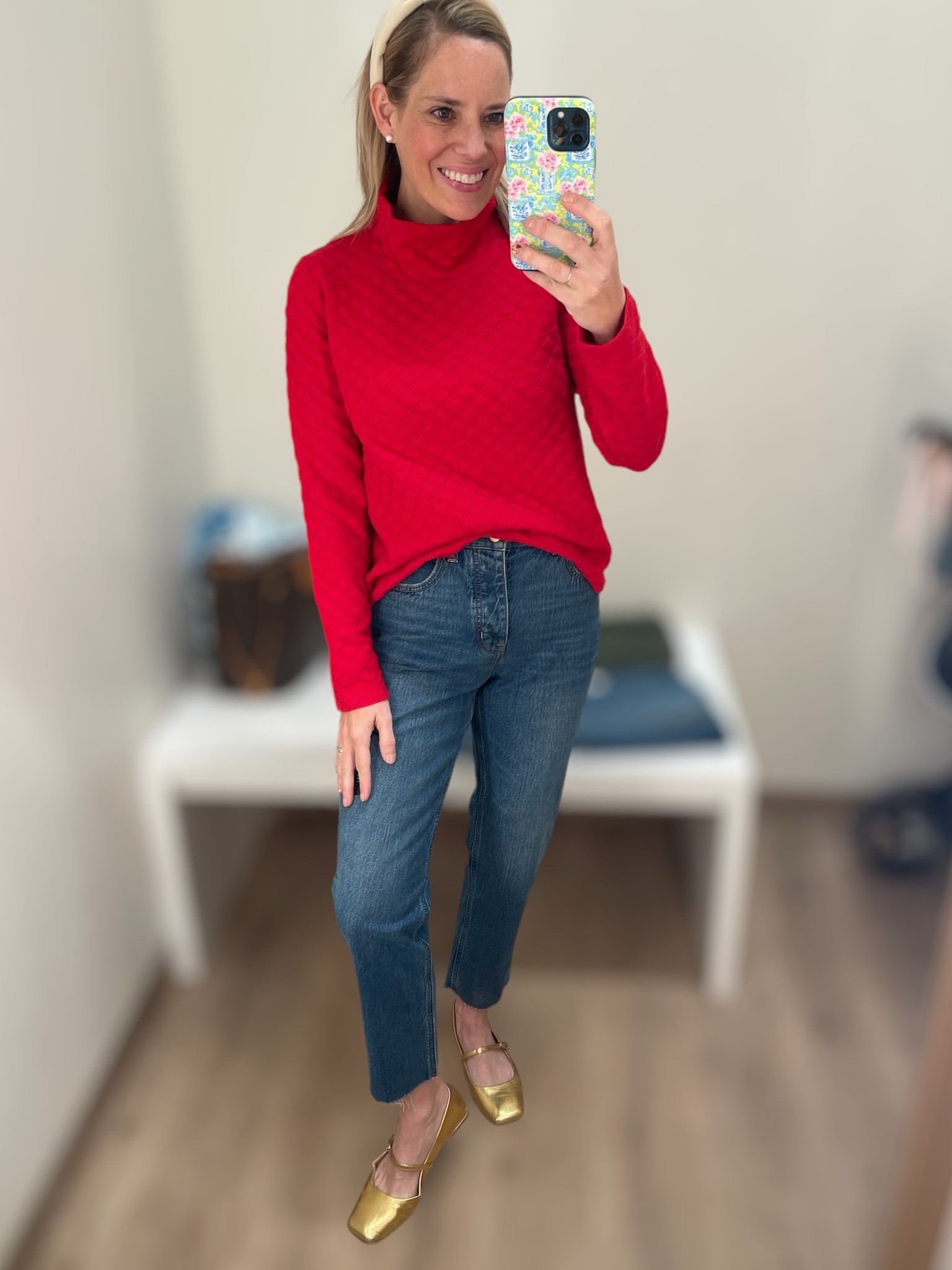 Straight jeans, quilted pullover, fall outfits 

#LTKFindsUnder50 #LTKFindsUnder100 #LTKOver40