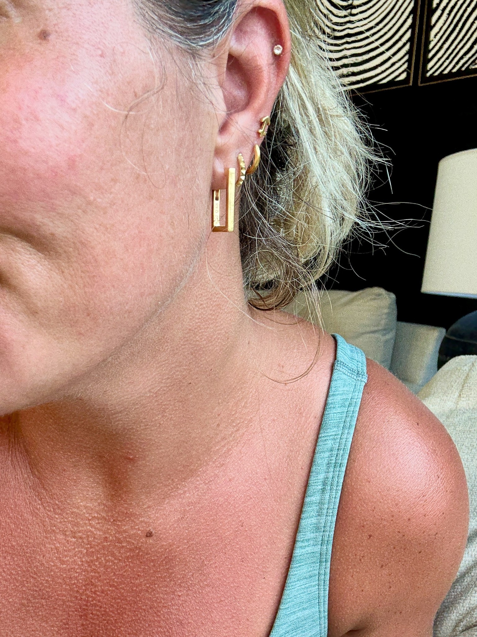 These rectangle gold hoops are so cute and can be dressed up or down! They also make a casual look more chic! 

Gold earrings, gold Huggies, gold hoop, earring stack 

#LTKFindsUnder50 #LTKStyleTip #LTKWorkwear