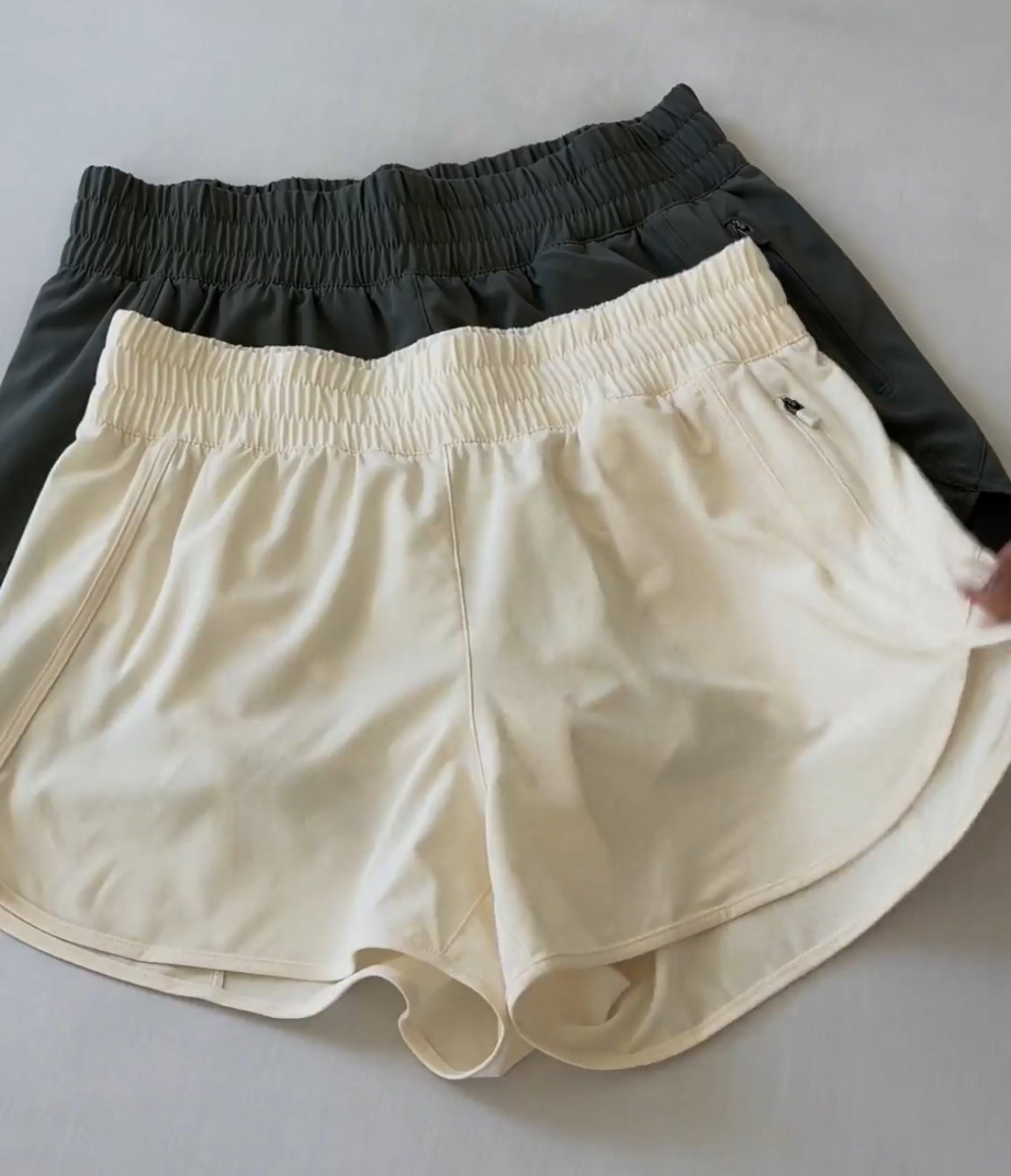 Scroll to shop!! Follow for more!!! Xo! ✨

#LTKmomlife #LTKgrwm #LTKdayinmylife