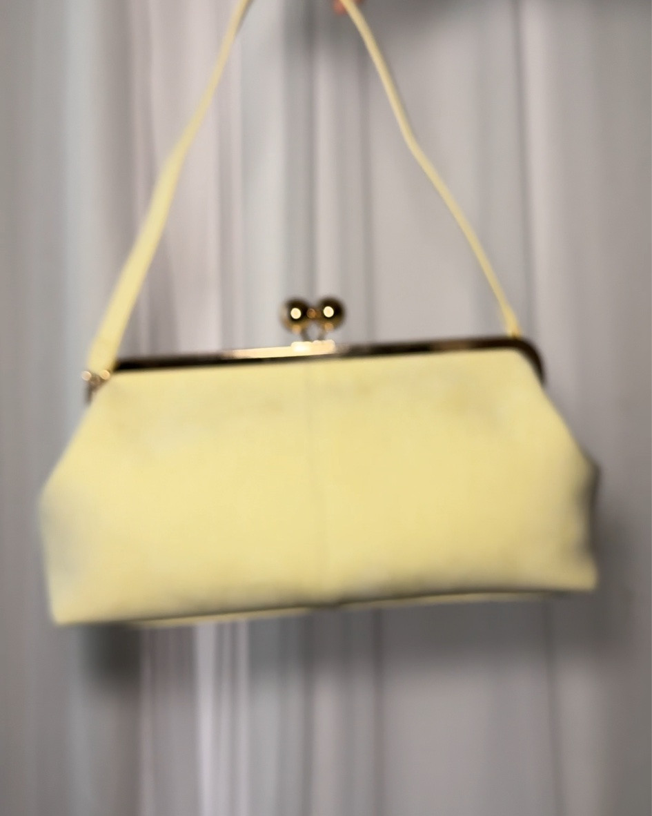 Cute Kisslock Bags @Target 

#botd #resortwear #springfashion2026 #springfashion #butteryellow

#LTKMothersDay #LTKSaleAlert