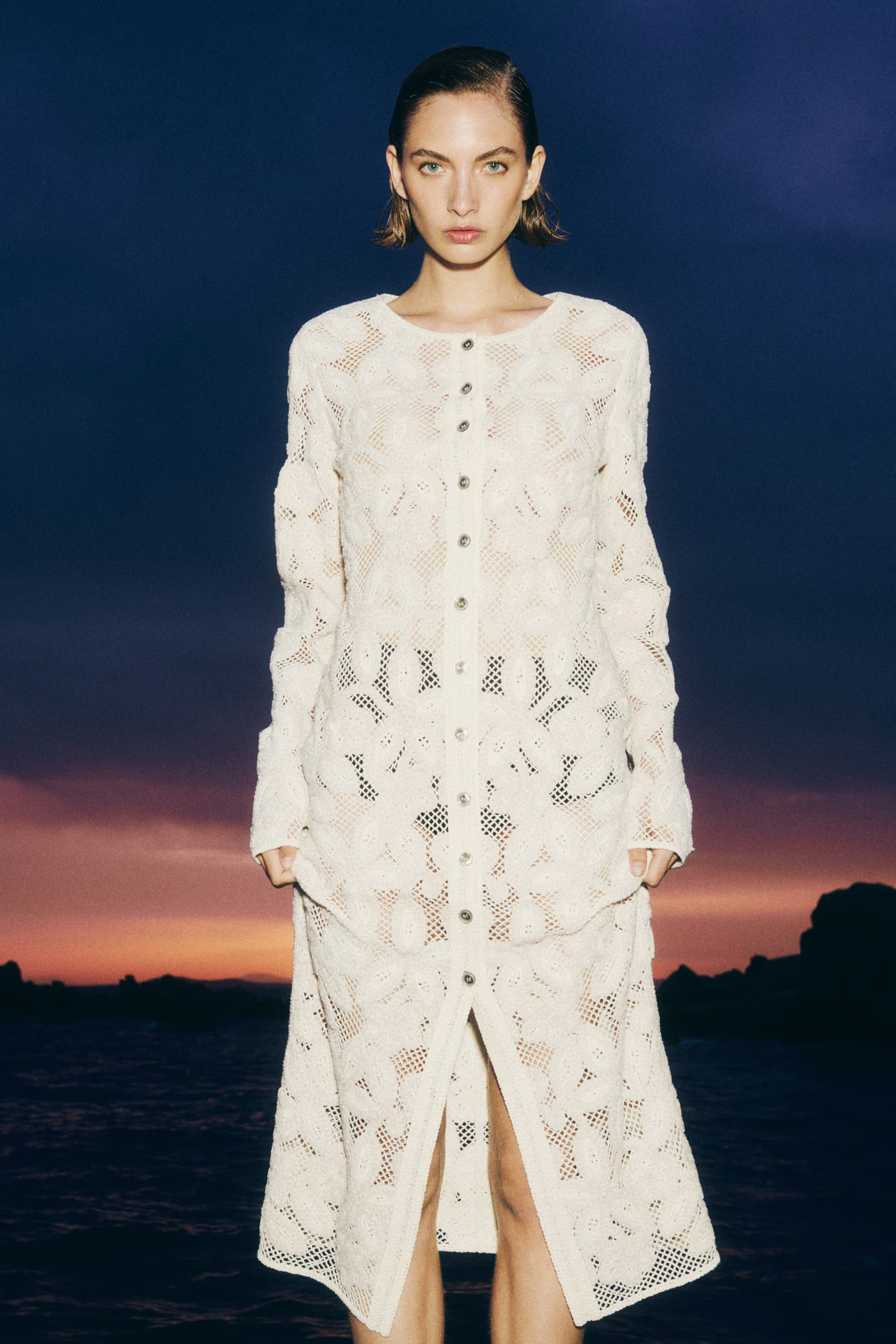 Long lace dress | H&M (UK, MY, IN, SG, PH, TW, HK)