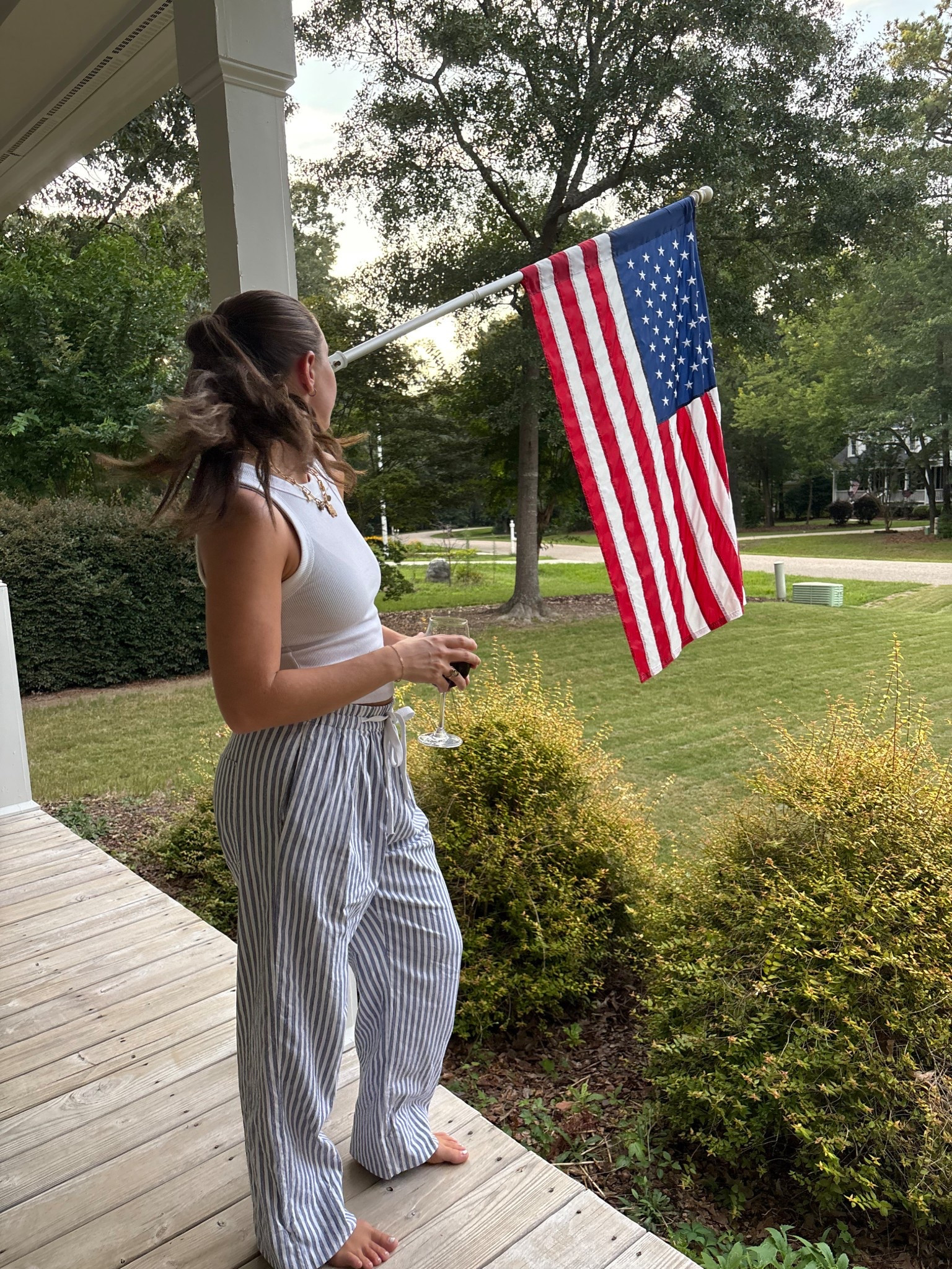 Grabbed these pants off of curtsy! Such a steal but I linked the same product 🥰