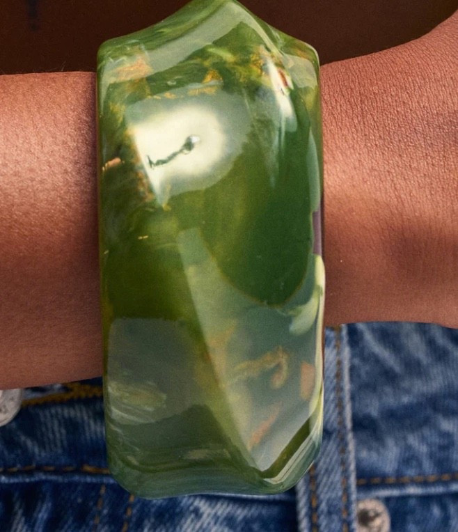 Shop Akira Resin Swirl by Bangles in Green

#LTKgrwm #LTKootd #LTKOver40