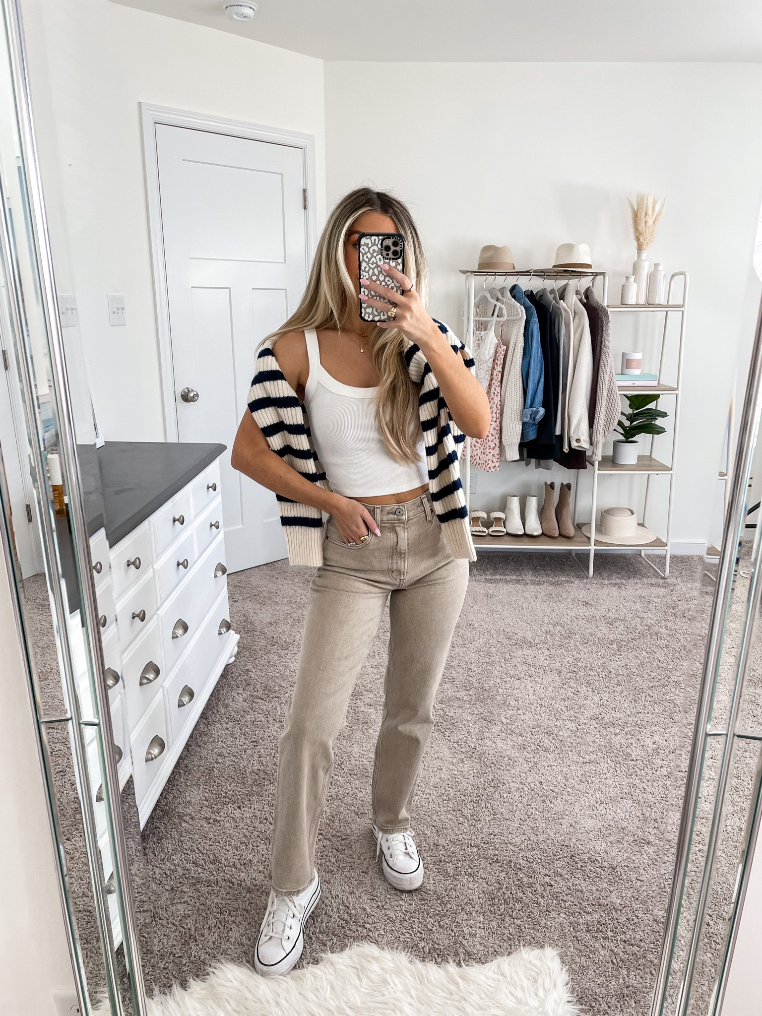 These Abercrombie jeans have been a best seller for weeks 🤎 I’m wearing a 25 short! The wash is Oat 

#LTKSeasonal #LTKfindsunder100 #LTKstyletip