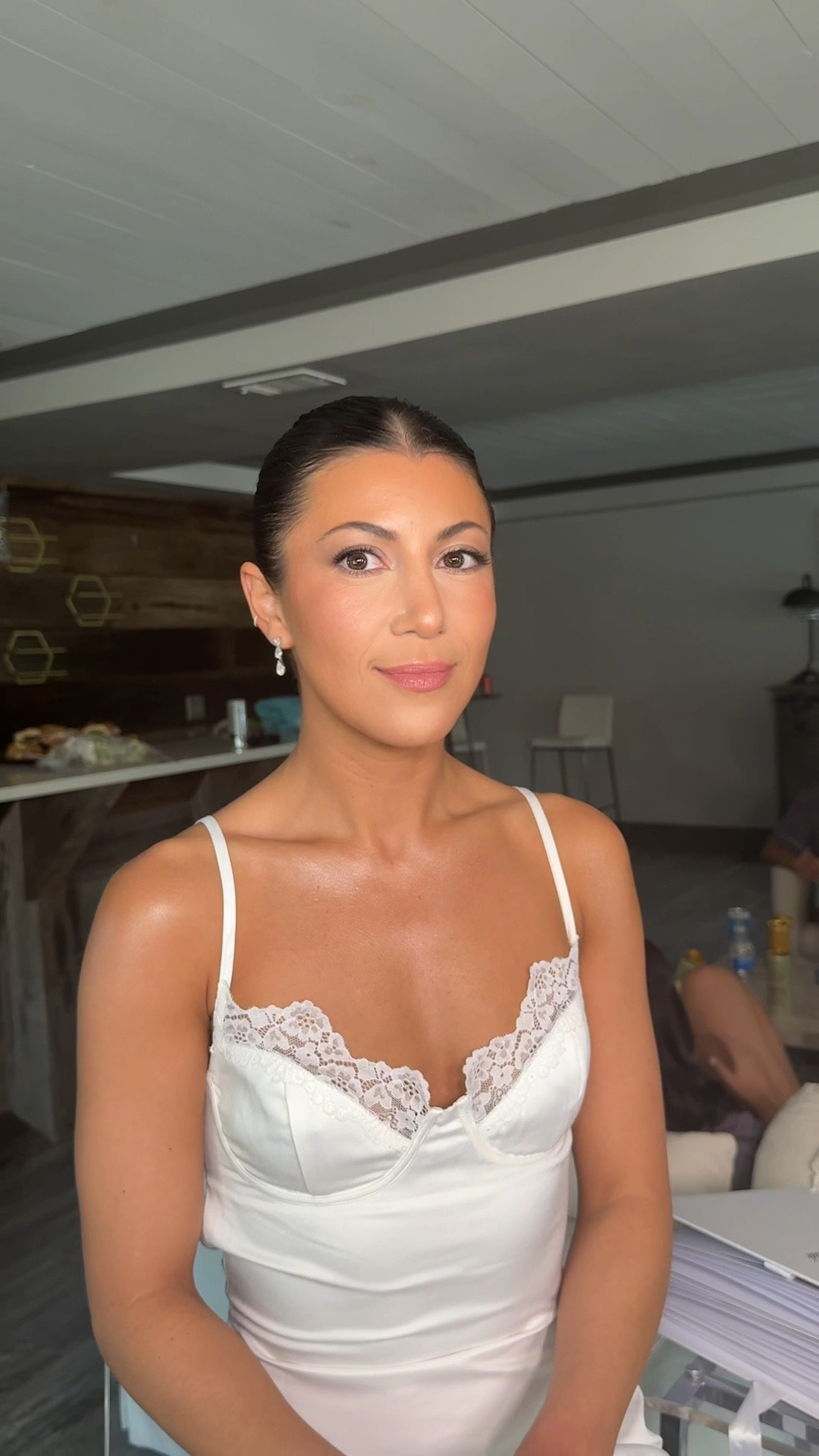 Glam done softly doesn’t mean soft glam.
This bridal look featured bold shimmer on the eyes with soft, blended definition, bright under eyes for a refreshed finish, and a neutral lip without harsh liner—just smooth, seamless edges.

Everything I used to create this elevated bridal look is linked here—from complexion must-haves to my go-to shimmer shadows.

Perfect for brides who want glow, polish, and timeless glam.#BridalMakeup #WeddingMakeup #MakeupForBrides #SoftGlamLook #ShimmerEyeshadow #UnderEyeBrightening #BridalBeautyMustHaves #BridalMakeupKit #LuxuryBridalMakeup #WeddingDayGlow #MakeupThatLasts #BridalInspo

#LTKBeauty #LTKBeauty #LTKWedding #LTKSeasonal