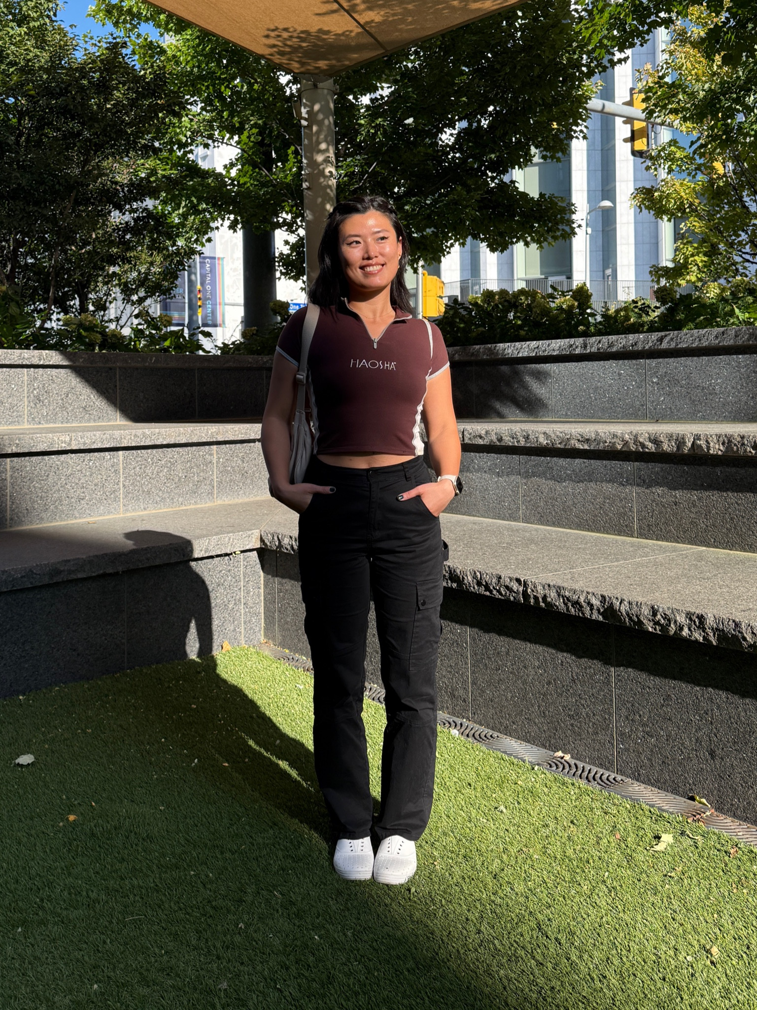 Y2K kinda outfit for kbbq dinner! Tight tee, cargo pants, sneakers, fall outfit 



#LTKSeasonal #LTKStyleTip