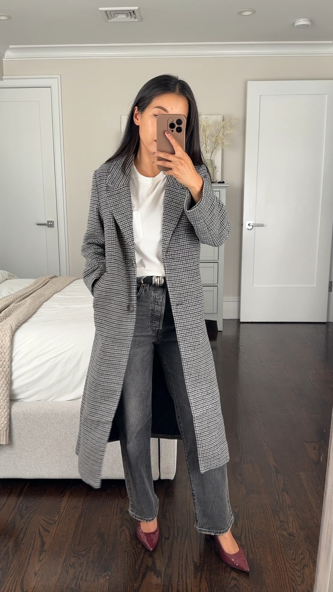 First time trying on Mango Teen! 

According to their size chart, their Teen converts to one size smaller than women’s. So This coat is a Teen XXS which = womens XXXS. 

I should’ve ordered as size up as this is a little too narrow for me through the torso (not enough room to layer) and a touch short at the sleeves on me . This size Wouldn’t leave enough room on me to layer, but good for petites who are smaller framed than me!

My ideal size is probably teen XS , which hopefully fits like a womens XXS per their size chart

• Levi’s ribcage jeans 24 waist 27 length. 30% off for their friends and family sale 

• Madewell belt xxs 

• Everlane cotton tee, I size up to XS 

• Marc Fisher cherry burgundy red heels 5.5

#LTKFallSale 

#LTKSaleAlert #LTKStyleTip