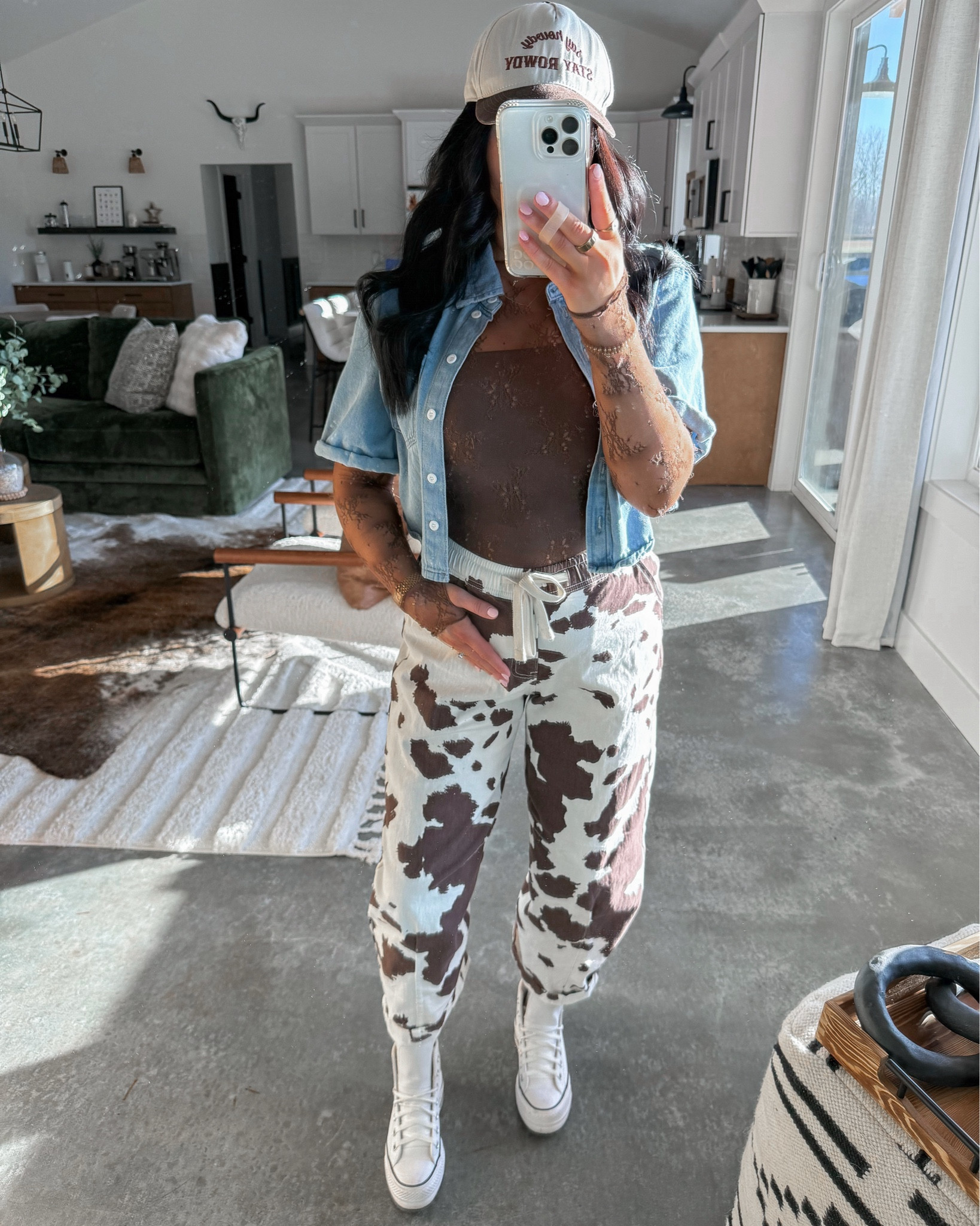 Bump Friendly Western Outfit 🐮🤎

Lace Top — xs (brown)
Tube Top — small (brown)
Denim Top — small (light blue)
Pants — medium (I sized up one for the bump!)

Obsessed with this casual western OOTD! These cow print barrel pants are SO good (non-maternity, but bump friendly!) I paired them with a brown lace top, this cute cropped denim button down, this western hat & my white leather platform converse sneakers. 🤍



#LTKBump #LTKootd