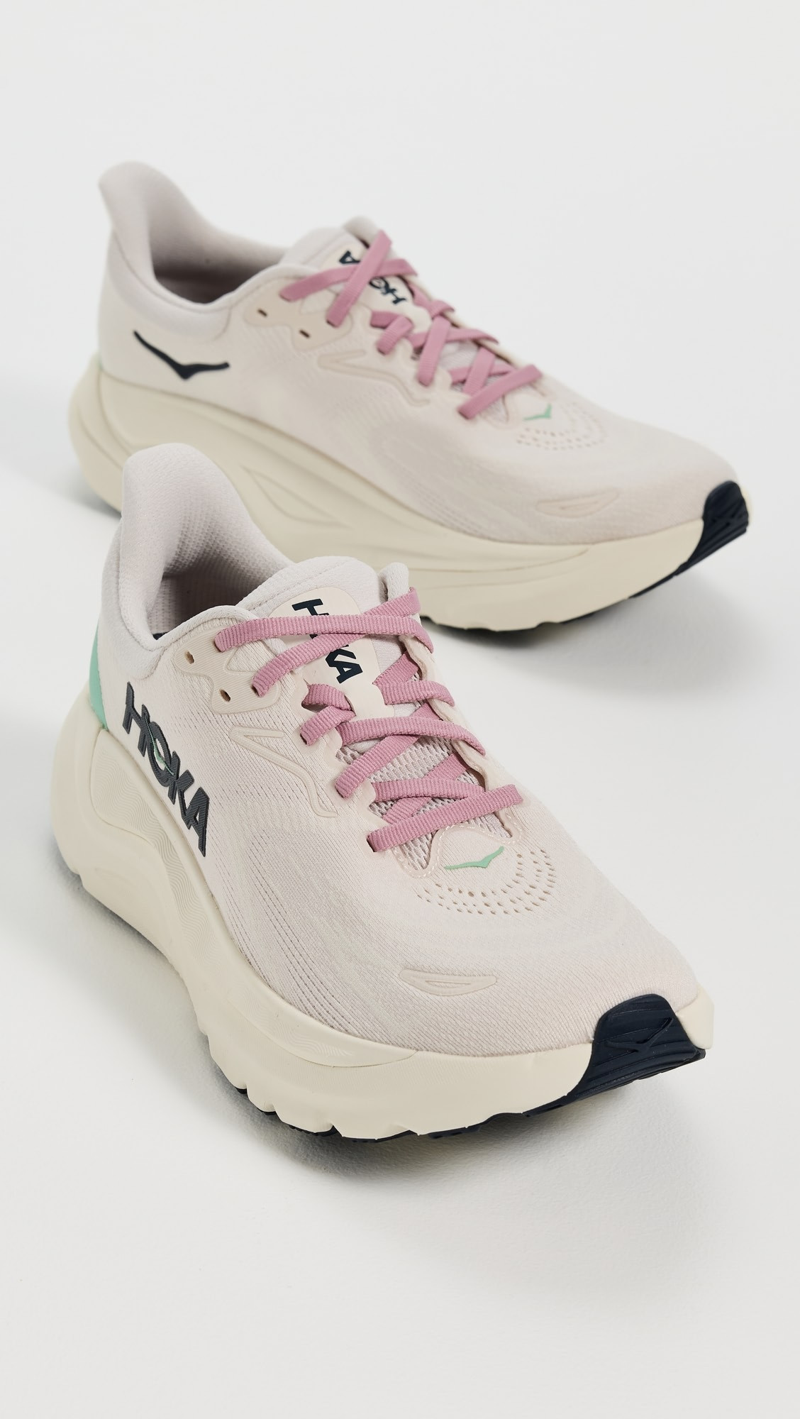 Arahi 8 Sneakers | Shopbop