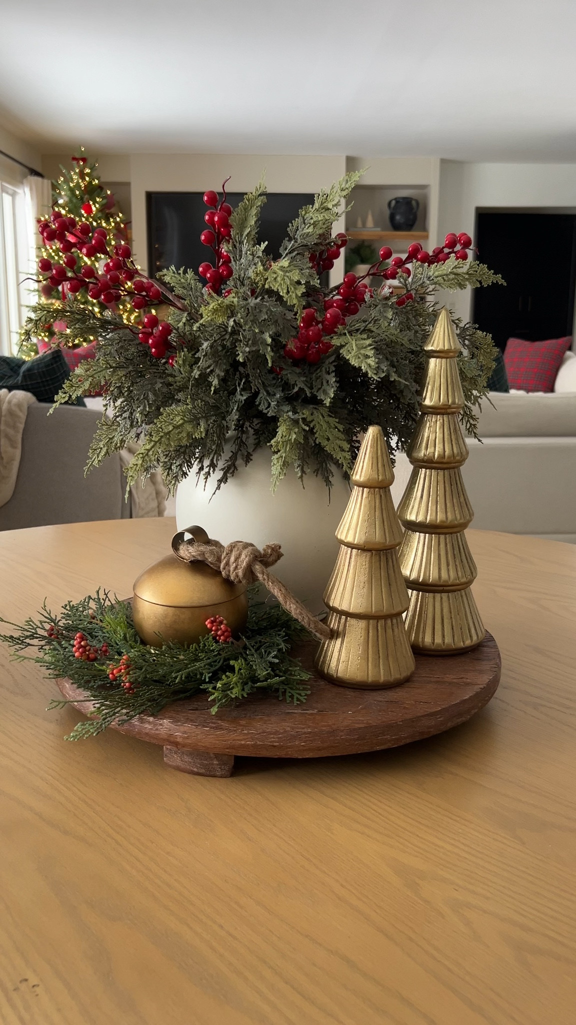 Christmas centerpiece idea 

#LTKHoliday #LTKHome #LTKSeasonal