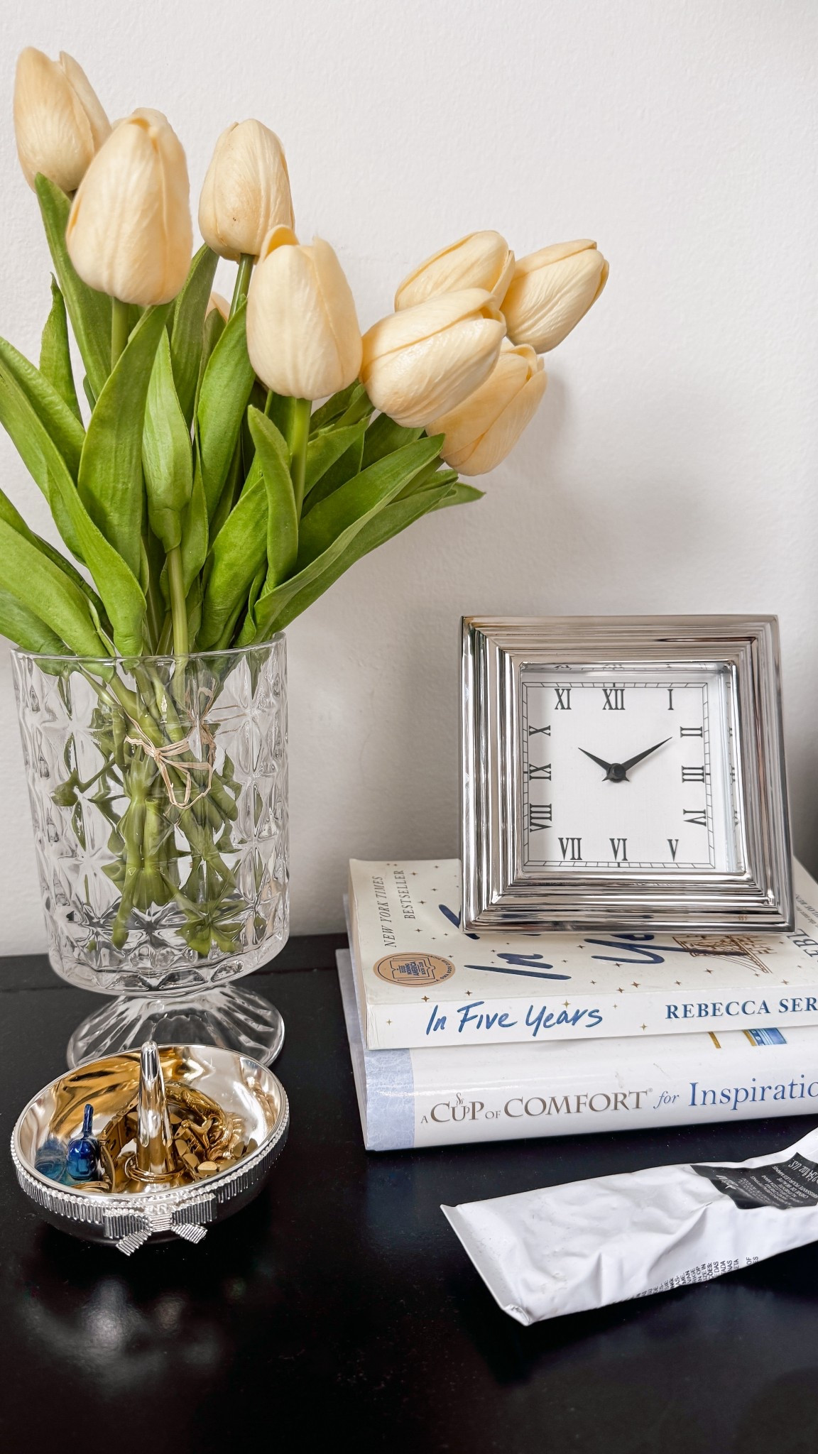 Bedroom decor! Nightstand chic elegant home decor! Silver square art deck desk clock! Faux tulips! Ring holder! 