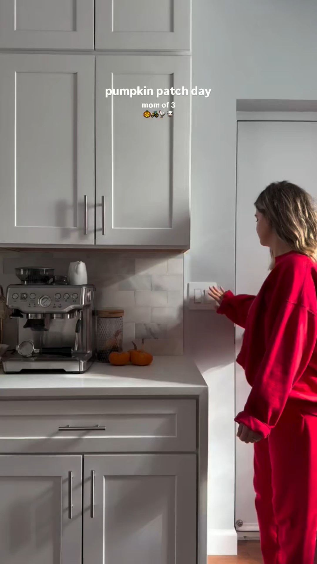 Anyone else get so overwhelmed and overstimulated at the pumpkin patch?! 😅🤣 I think it’s just the age my 2 boys are at!! But hey, at least my outfit was cute 🤭❤️🎃

 #momvlog #momof3 #morningroutine #NordstromPartner #liketkit @shop.ltk @nordstrom