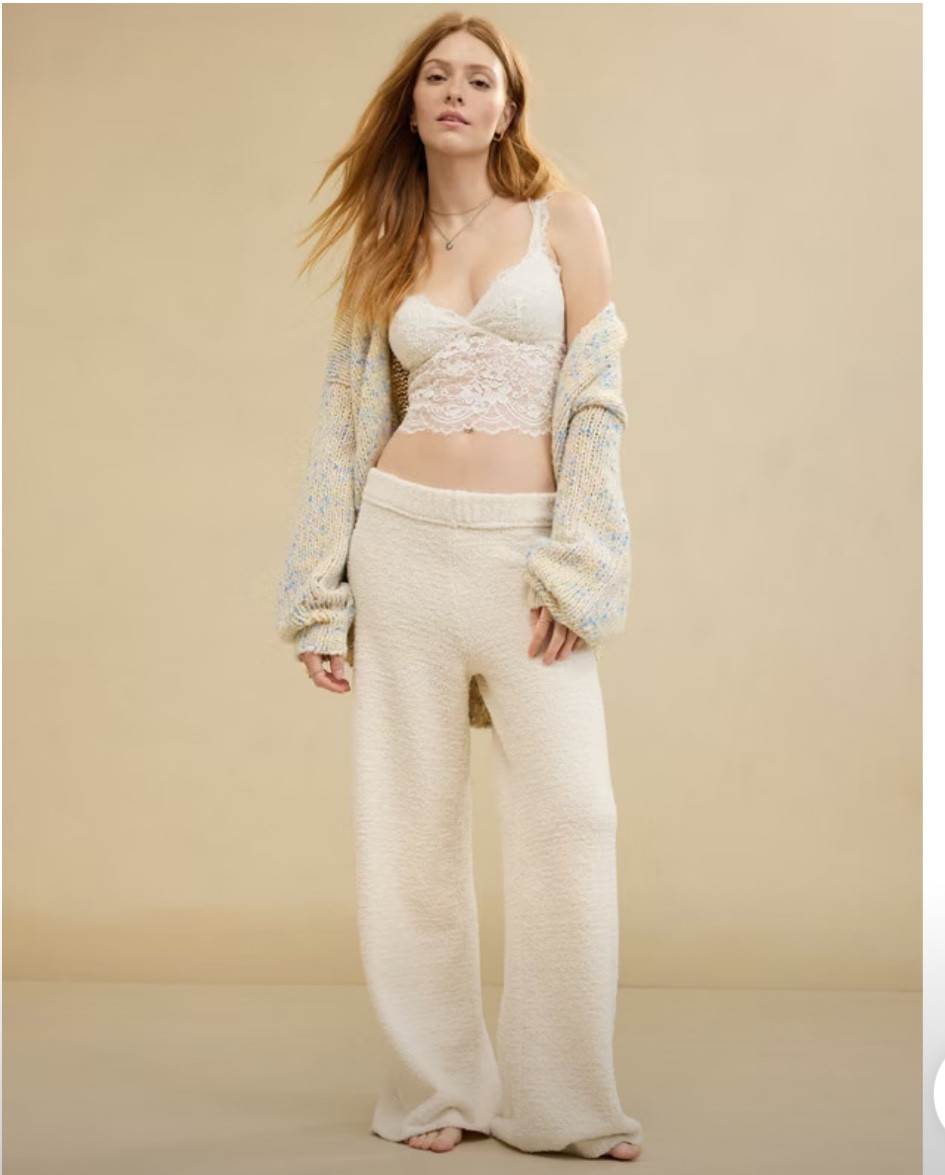 Fuzzy soft aerie pants #loungewear #soft #comfy #cozy #americaneagle #giftspo 

#LTKSeasonal #LTKGiftGuide #LTKHome