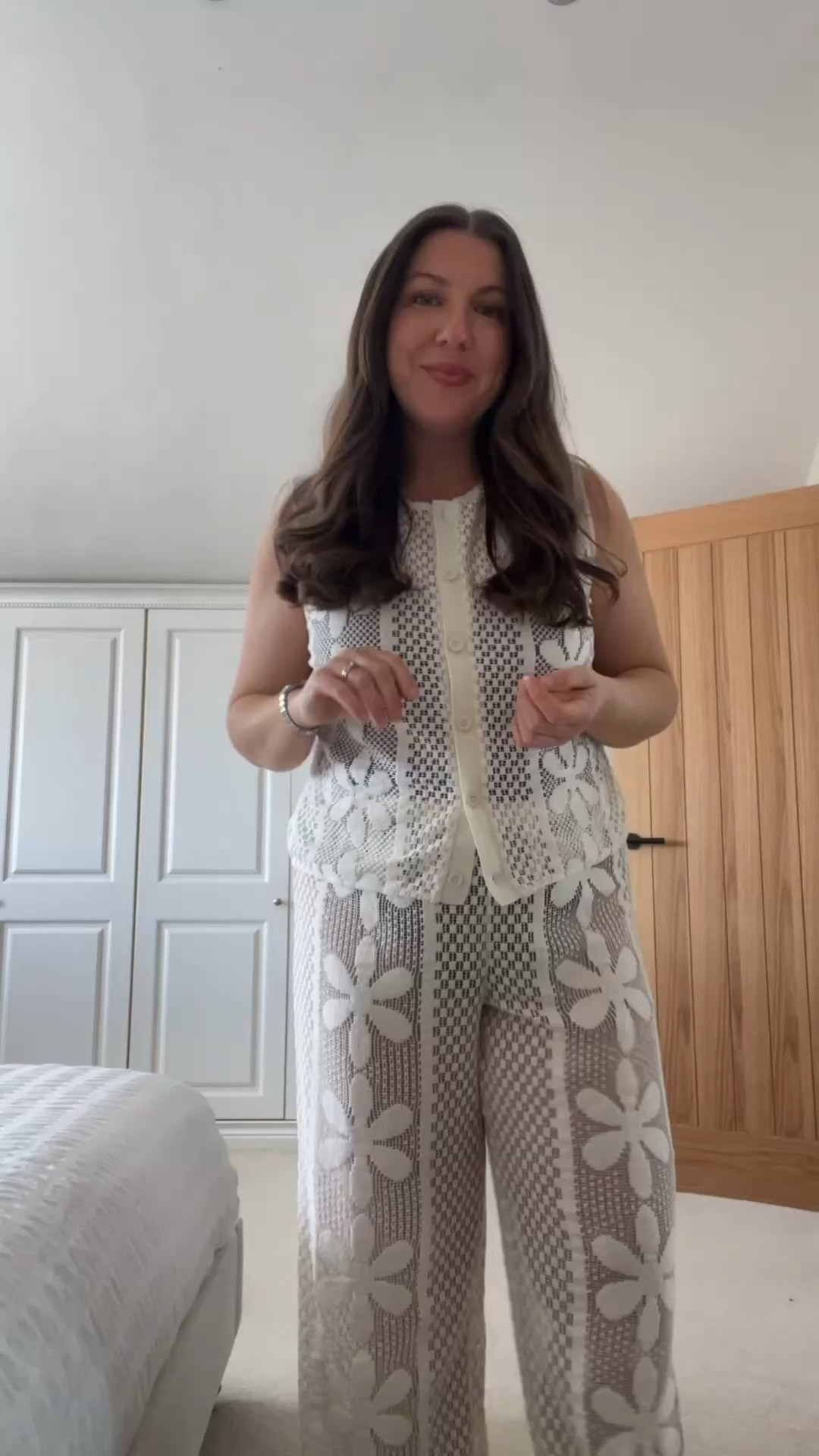 I’m wearing a L in the co-ord and swimsuit. 
Also links the Havaianas 