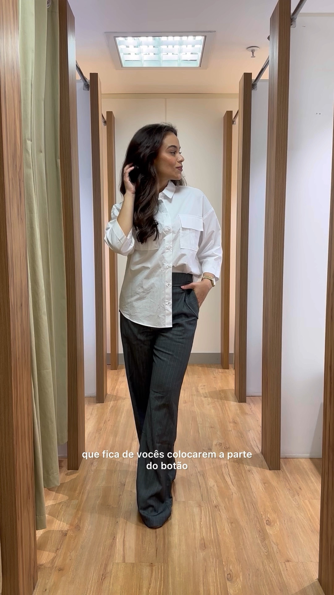 Dica de moda da série que  todos precisam saber, mas nem todos sabem! 

Estou com a camisa PP (ela é oversized)
E calça estou com a 38, mas a 36 ficaria melhor! 

Minhas medidas:
Busto - 87 cm
Tórax - 75 cm
Cintura - 70 cm
Quadril - 90 cm

#dicademoda #renner 

#LTKstyletip #LTKVideo #LTKbrasil